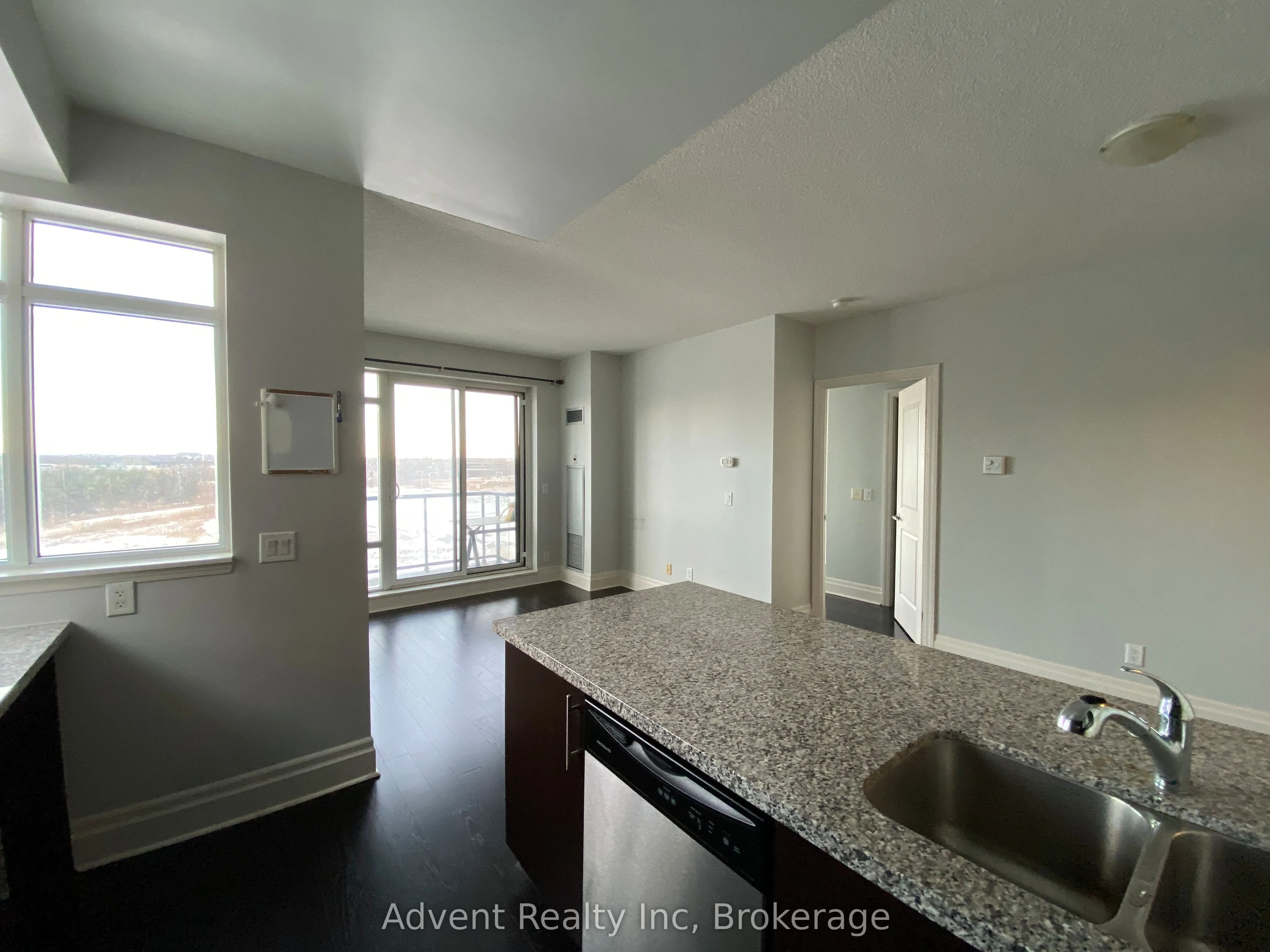 131 Upper Duke Crescent, #505