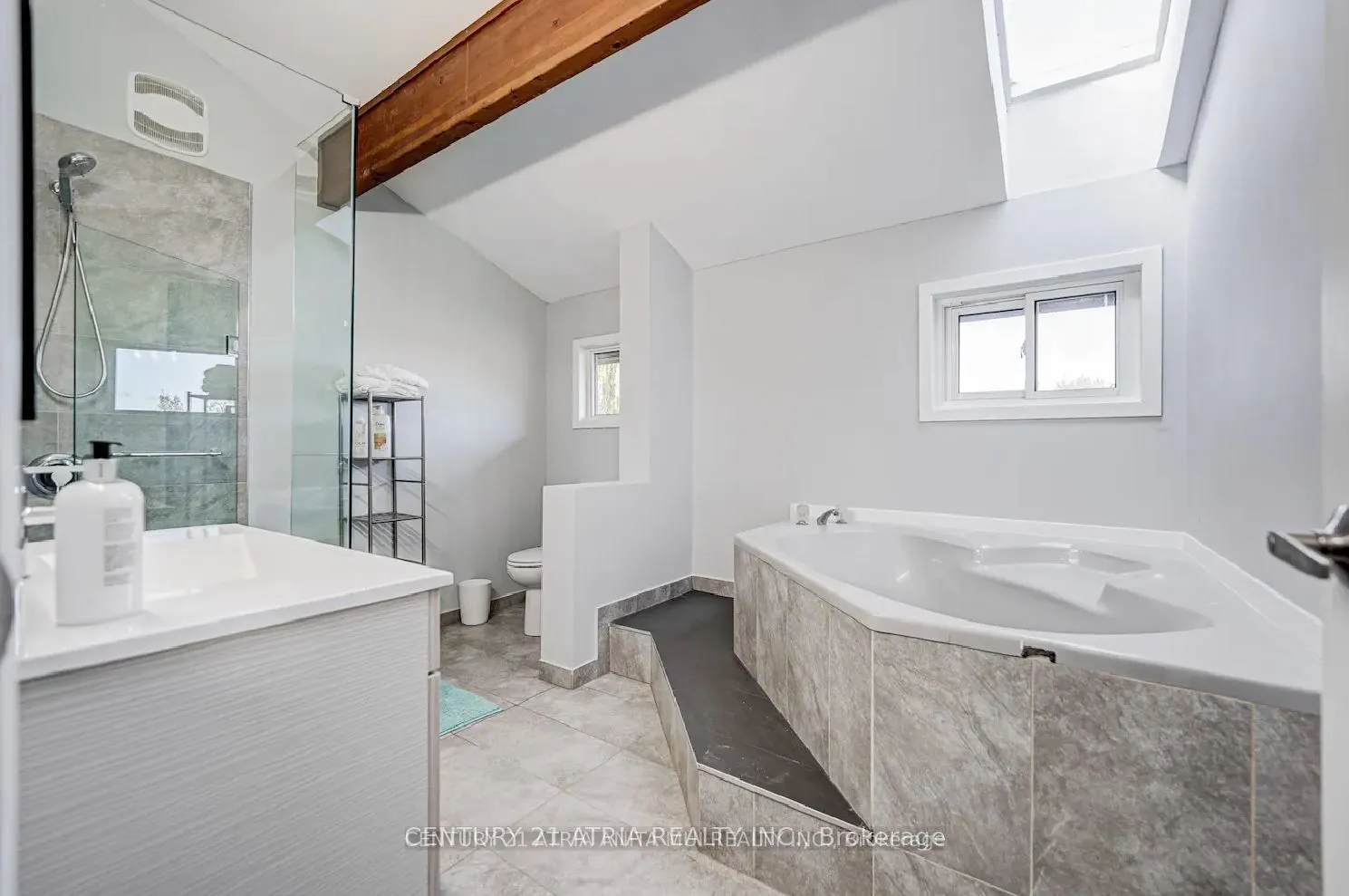 5268 Bethesda Side Road