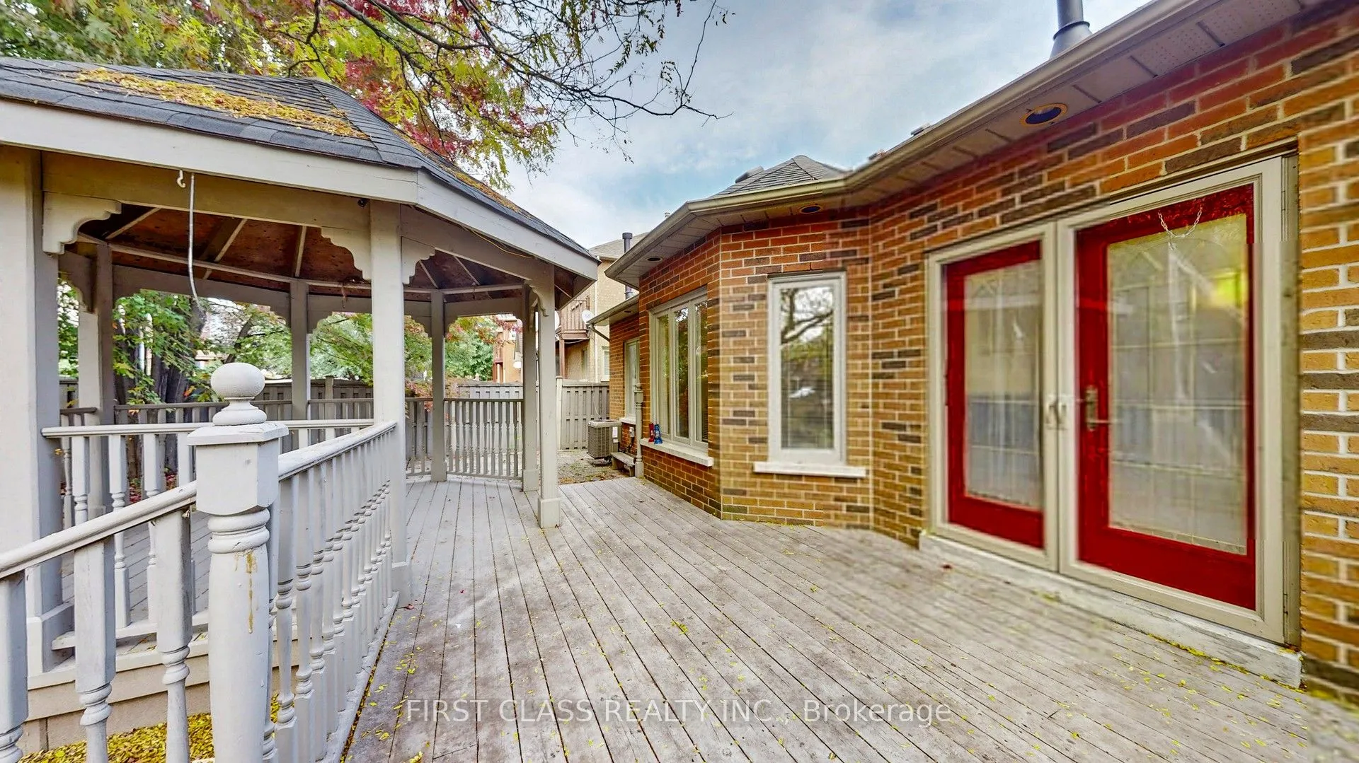116 Kinloch Crescent