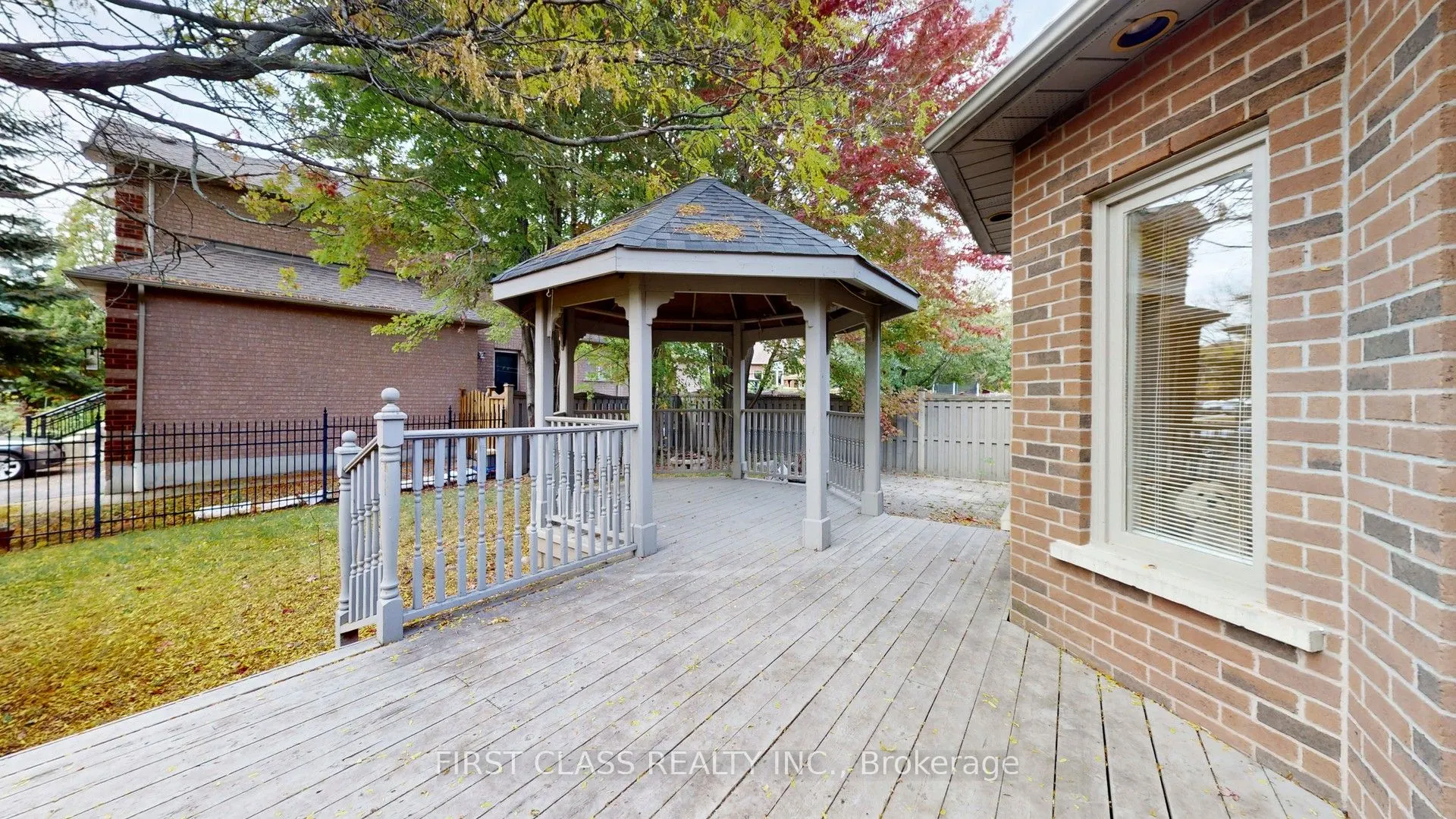 116 Kinloch Crescent