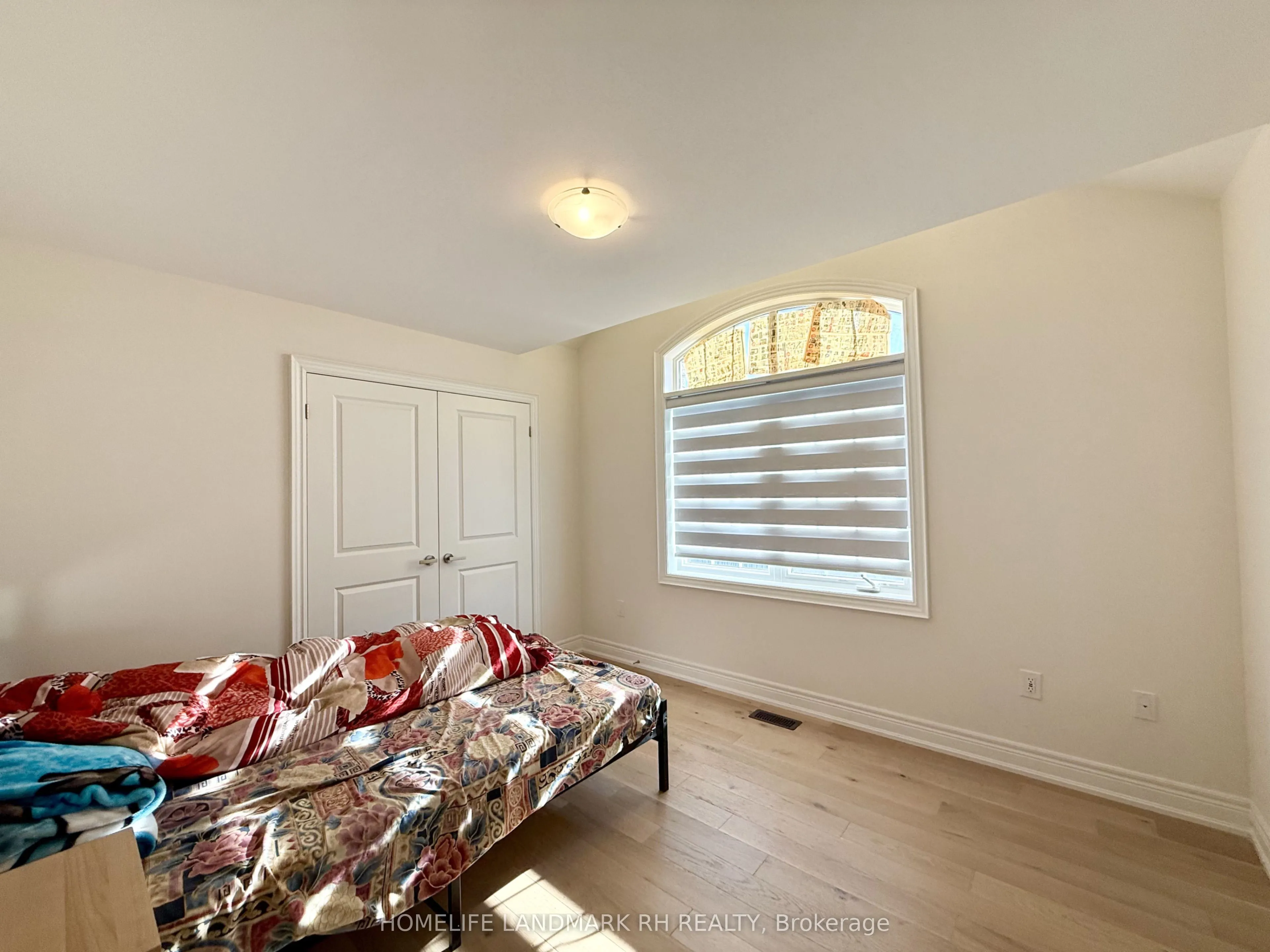 65 Angus Morton Crescent