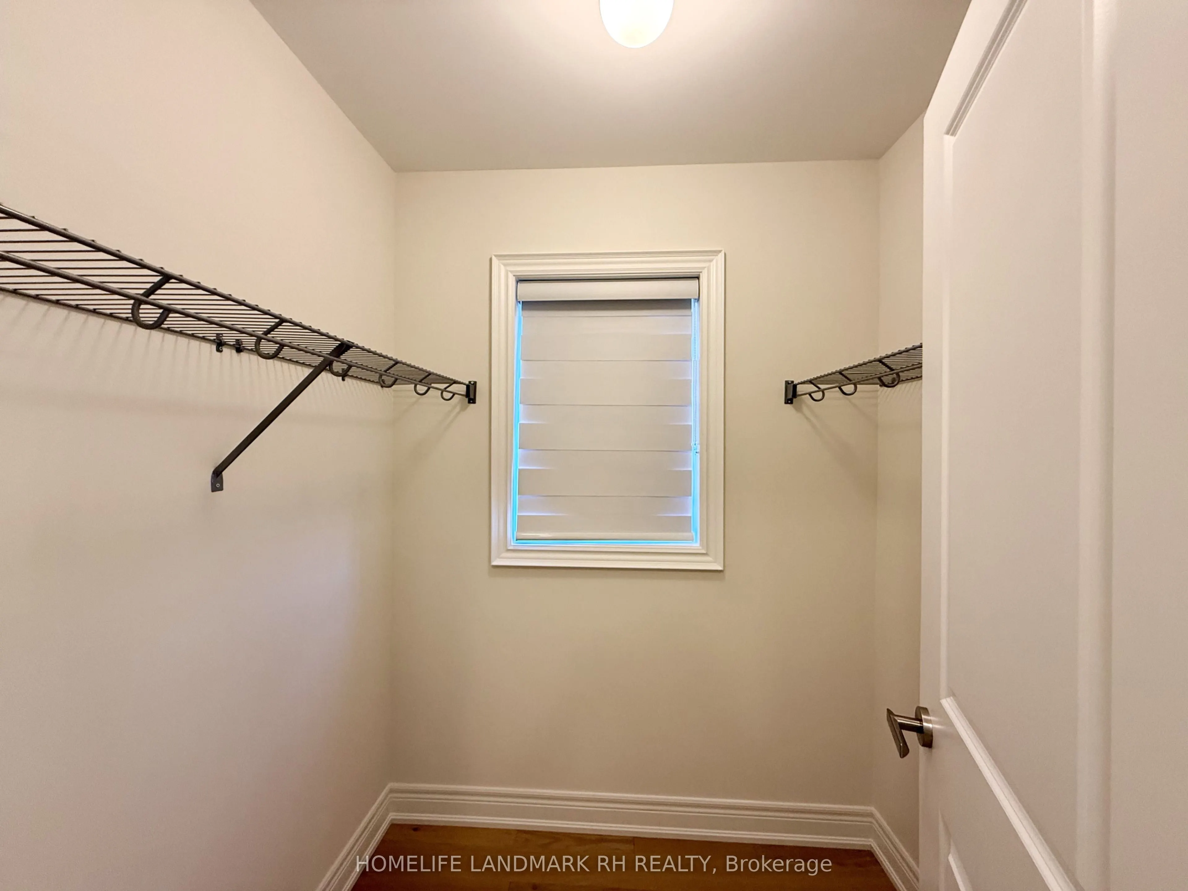 65 Angus Morton Crescent