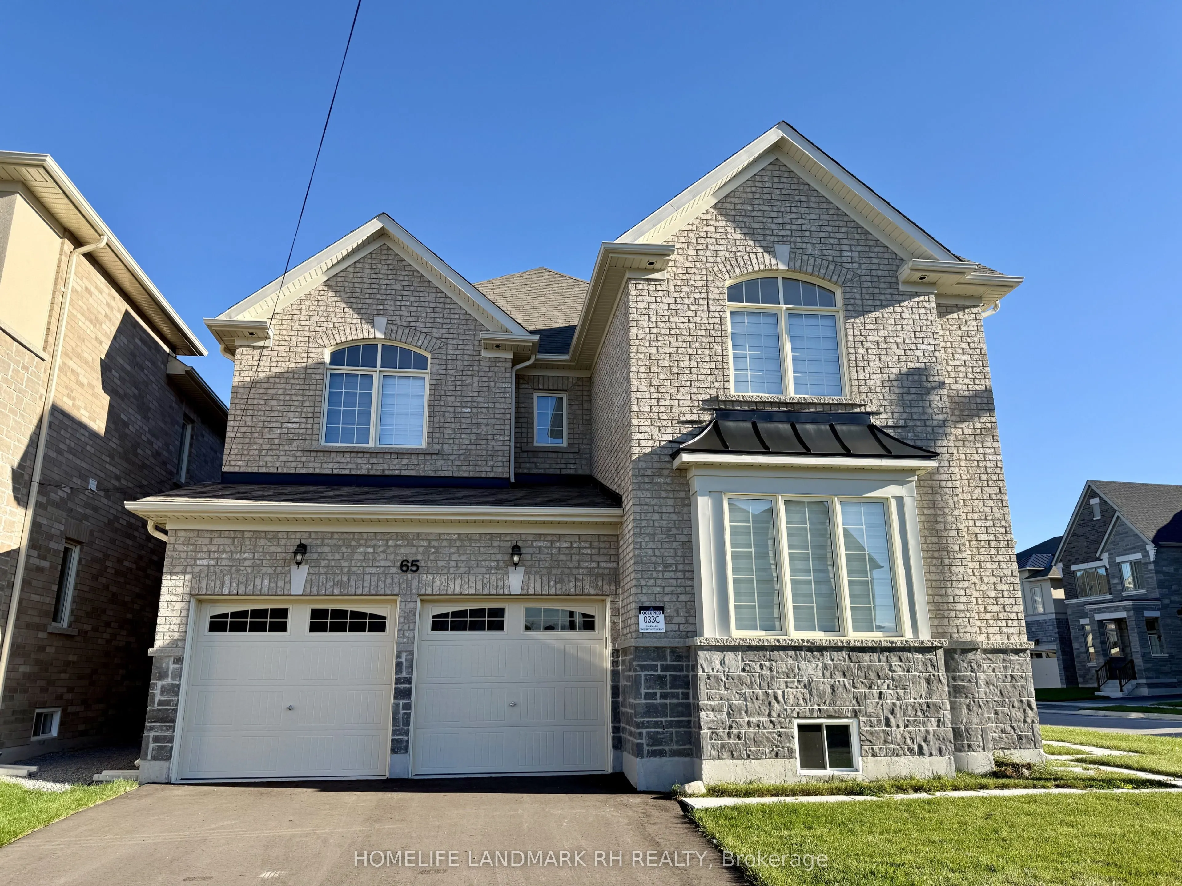 65 Angus Morton Crescent