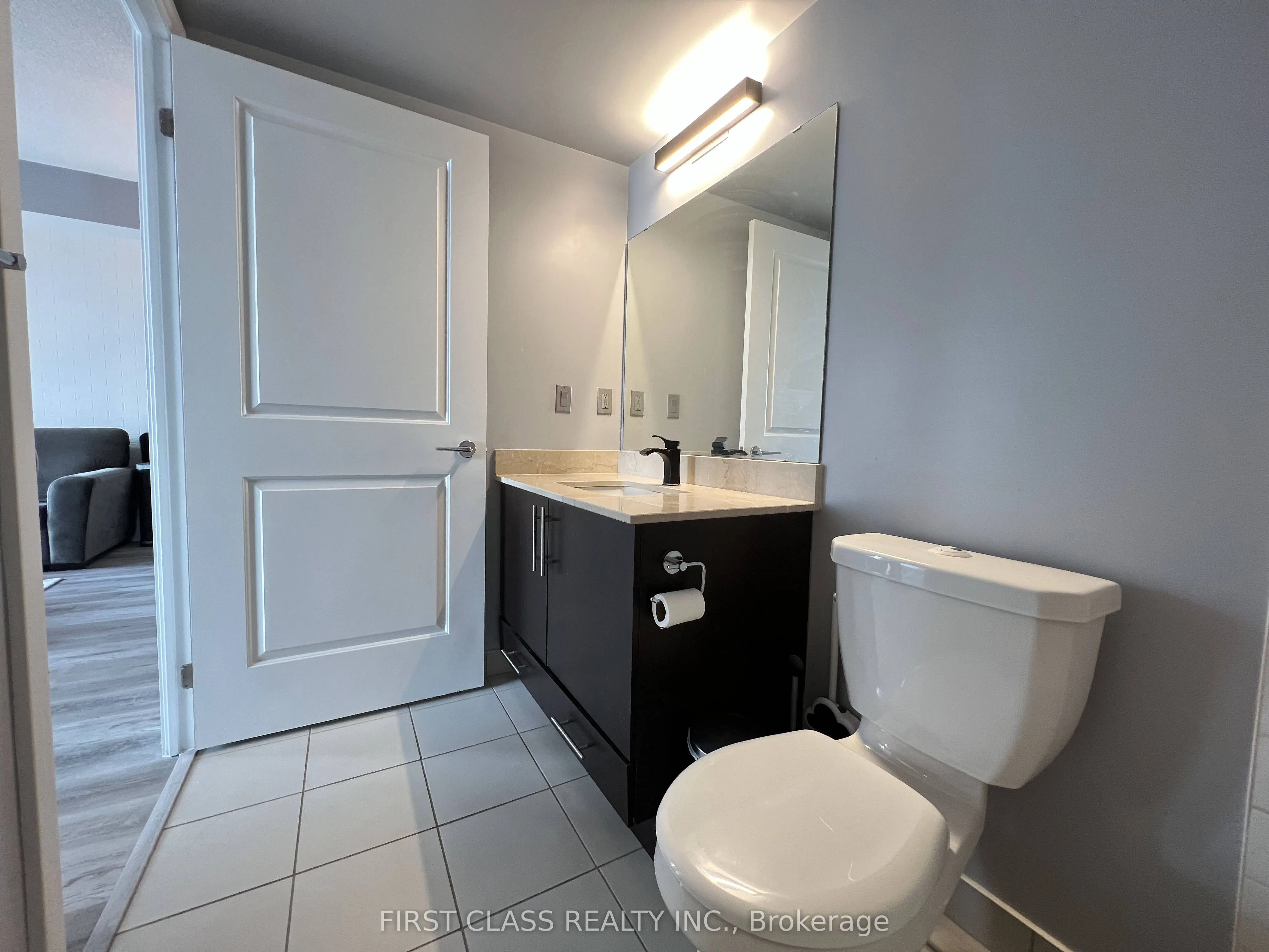 8110 Birchmount Road, #819