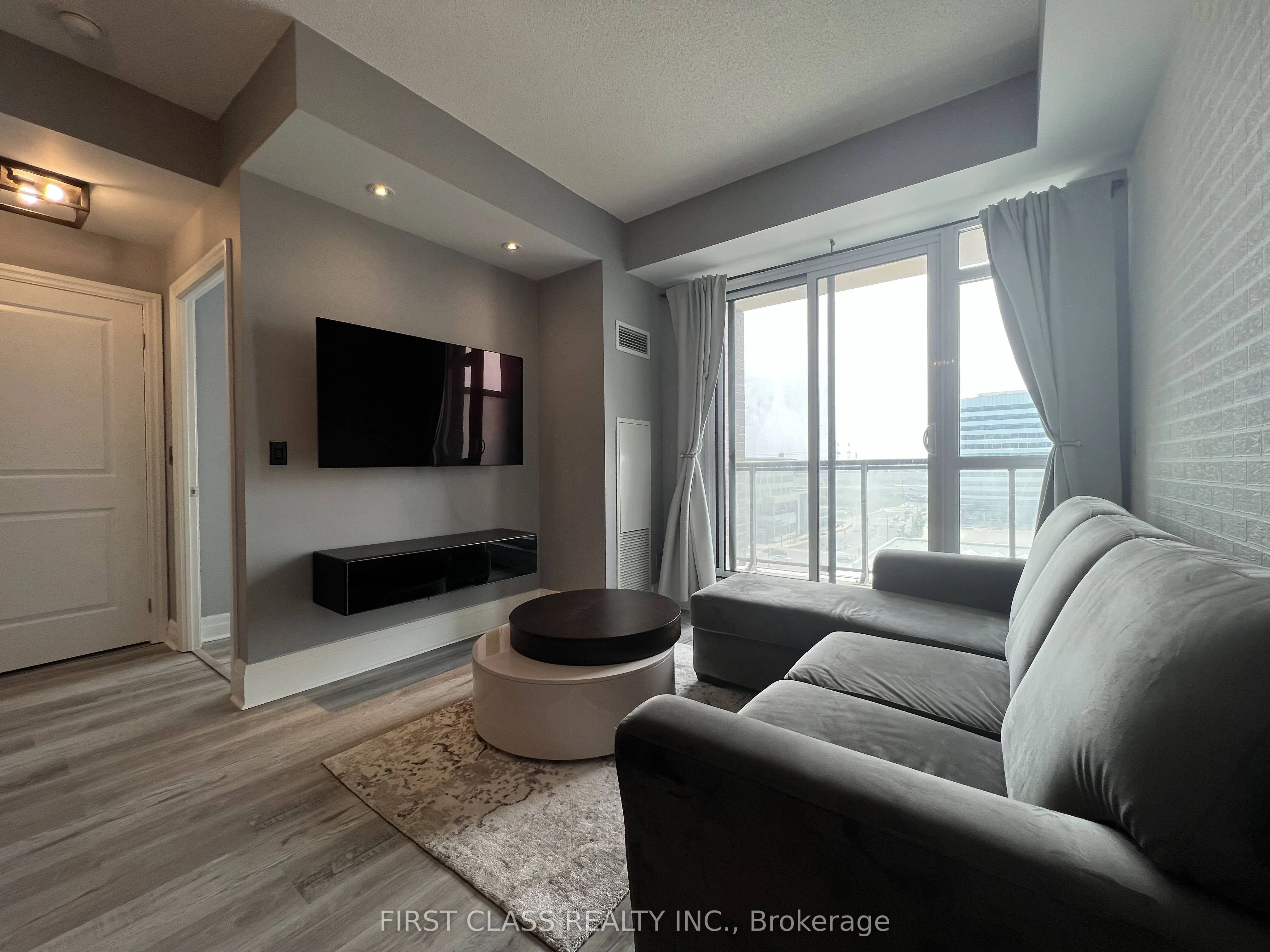 8110 Birchmount Road, #819