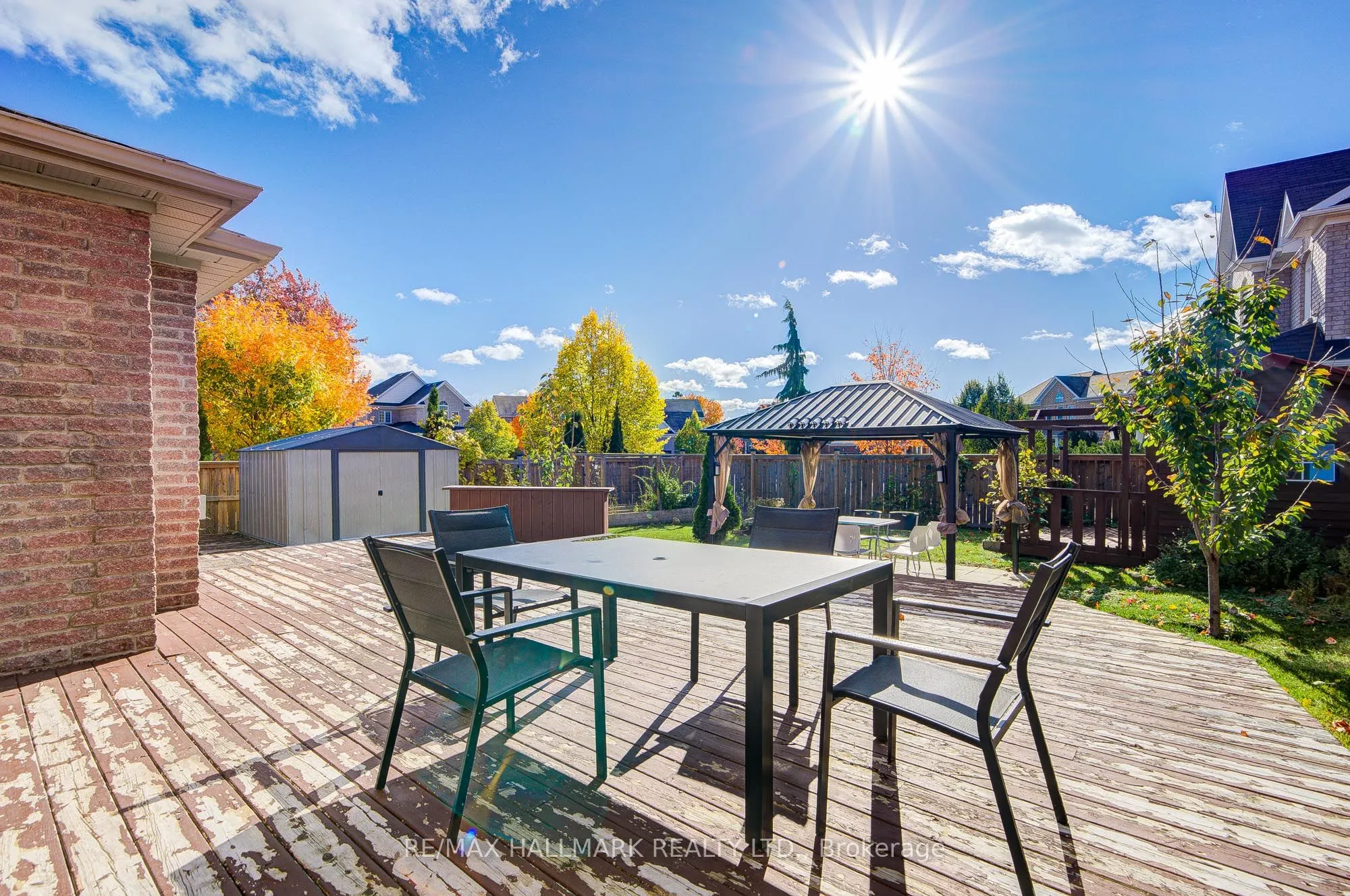 8 Glendower Crescent