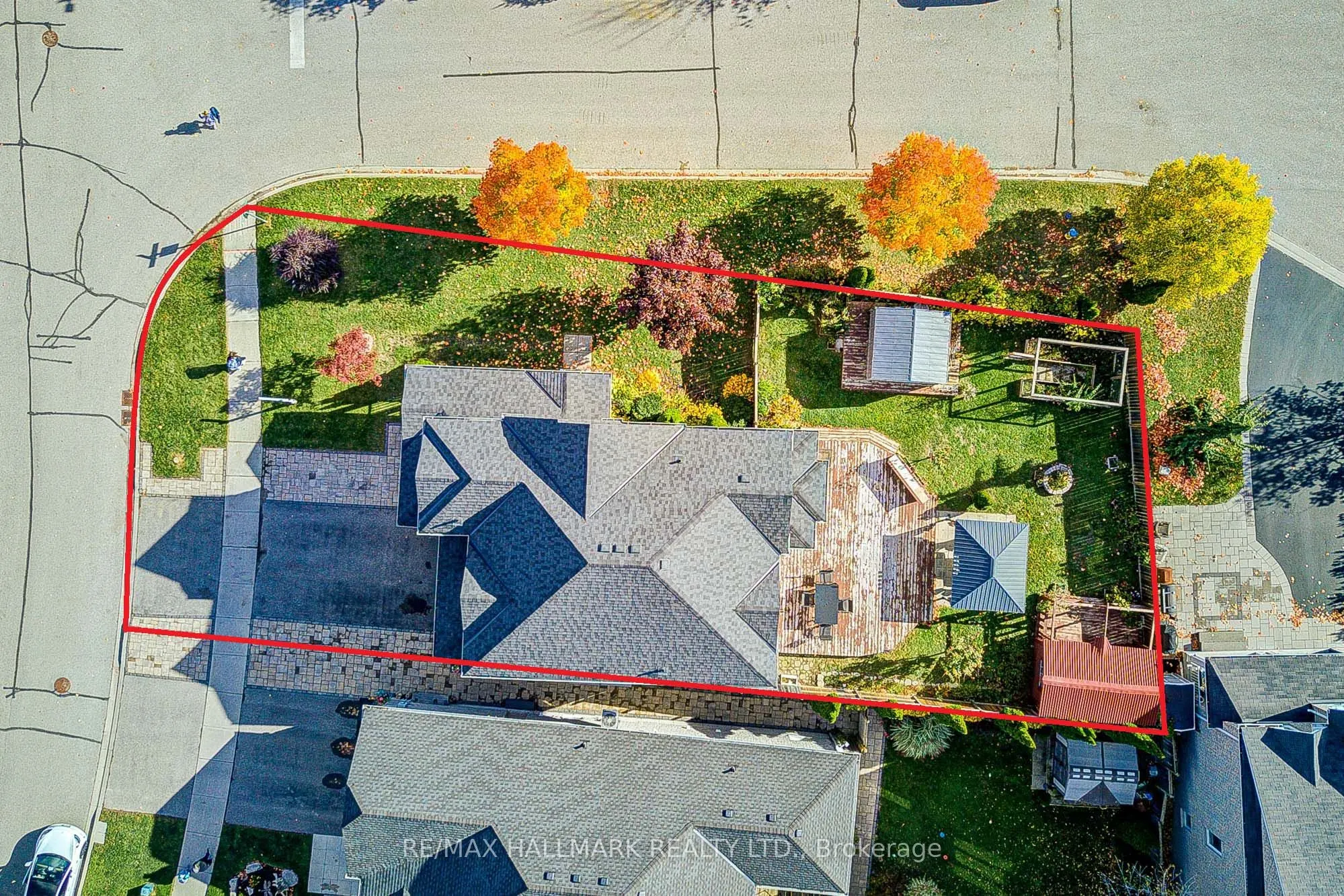 8 Glendower Crescent