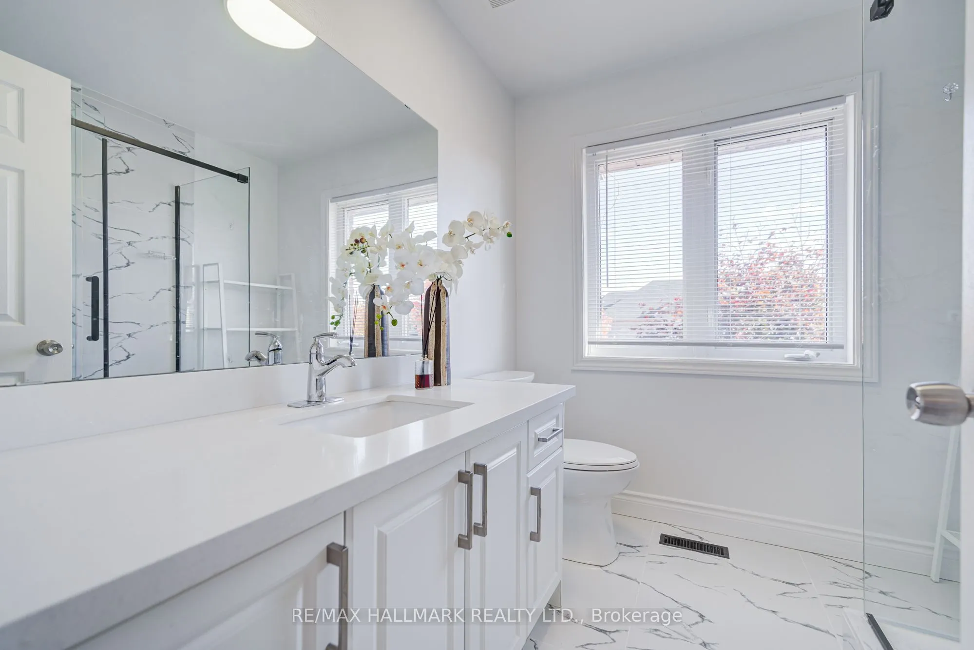 8 Glendower Crescent