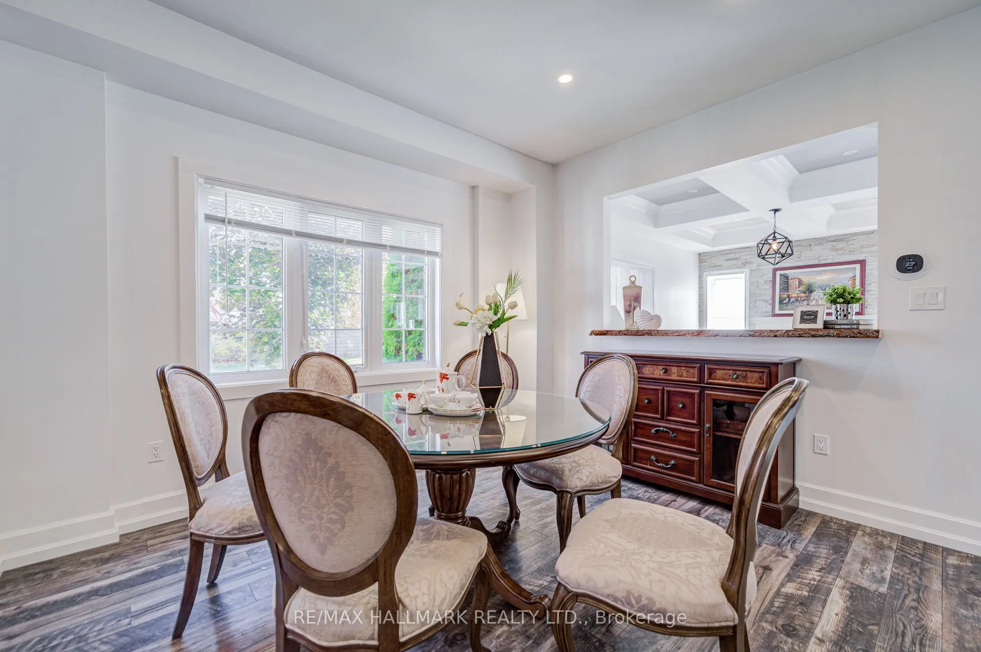 8 Glendower Crescent