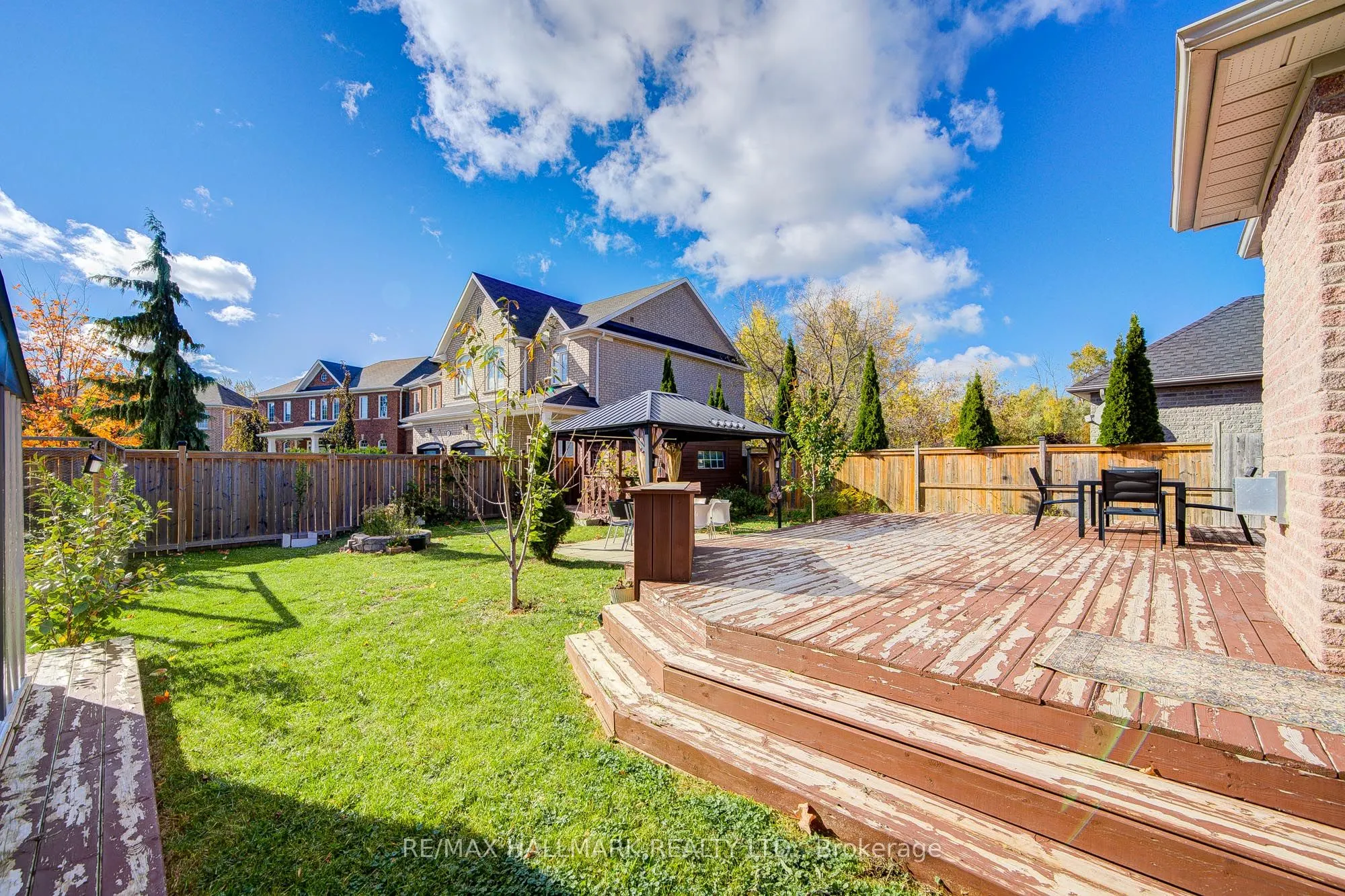 8 Glendower Crescent