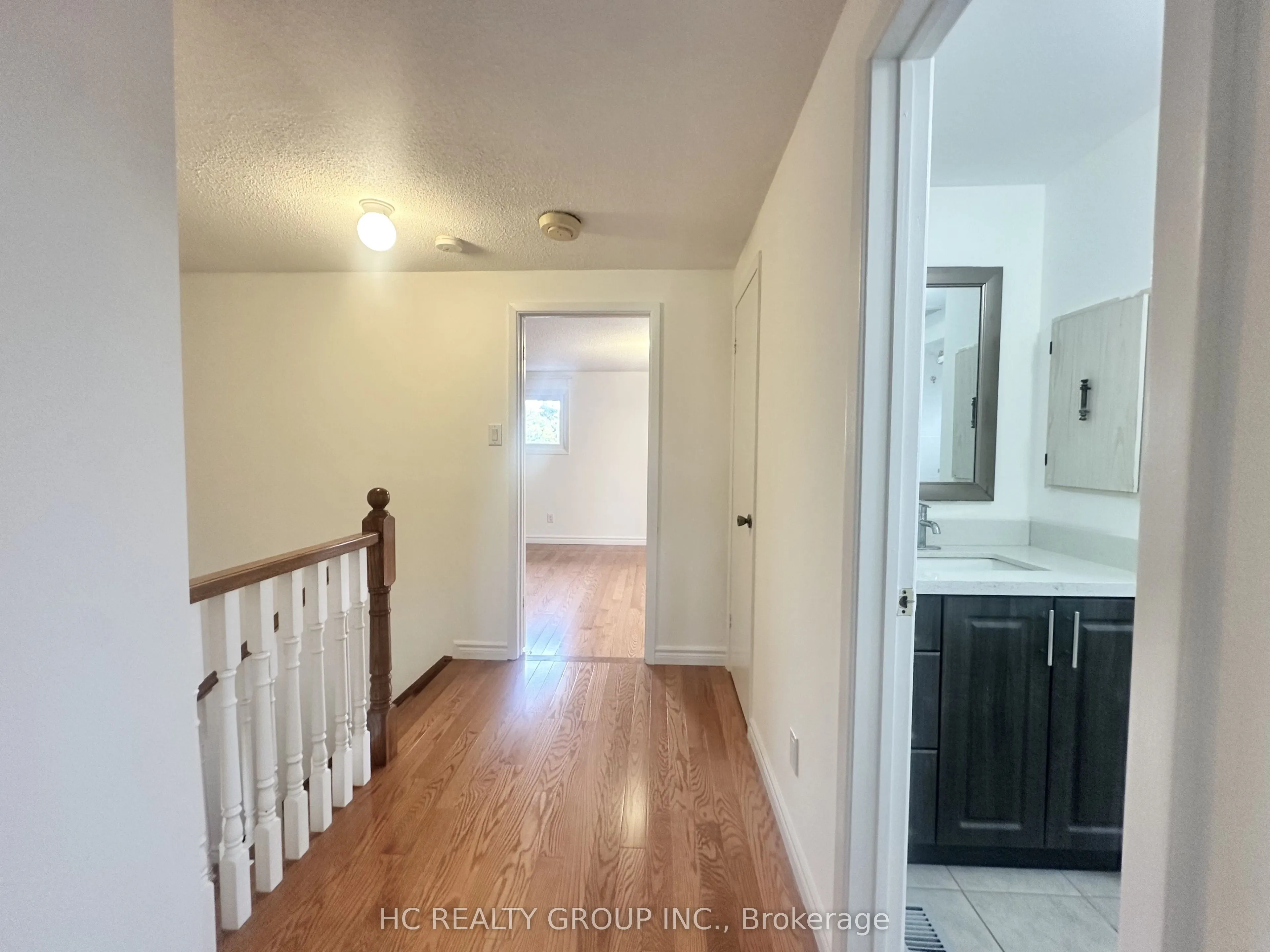 49 Carey Crescent