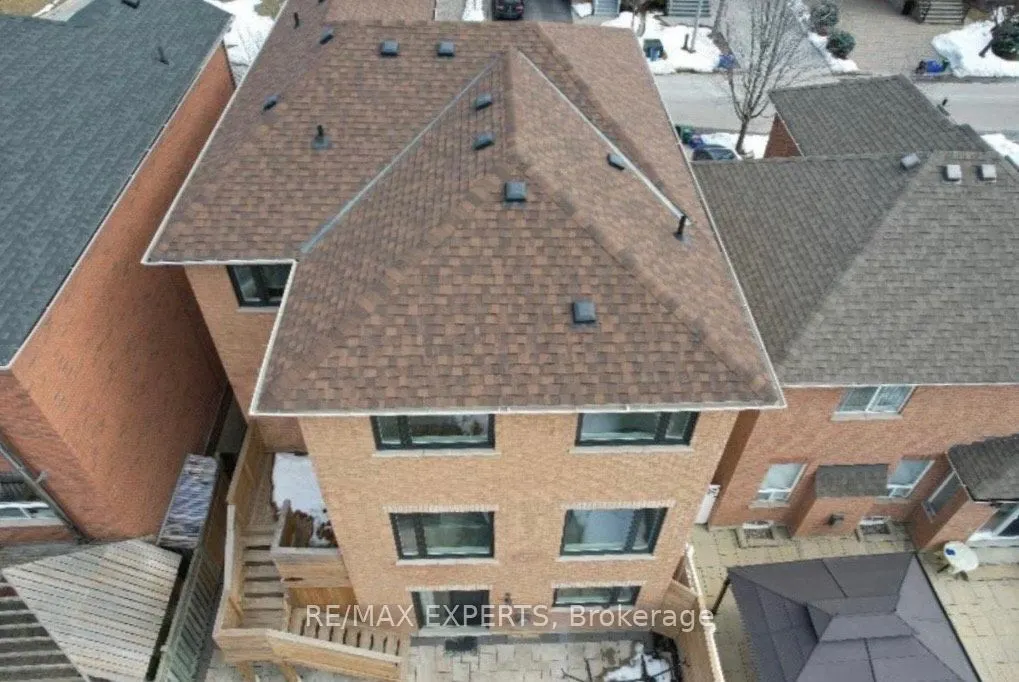 193 Fairlane Crescent