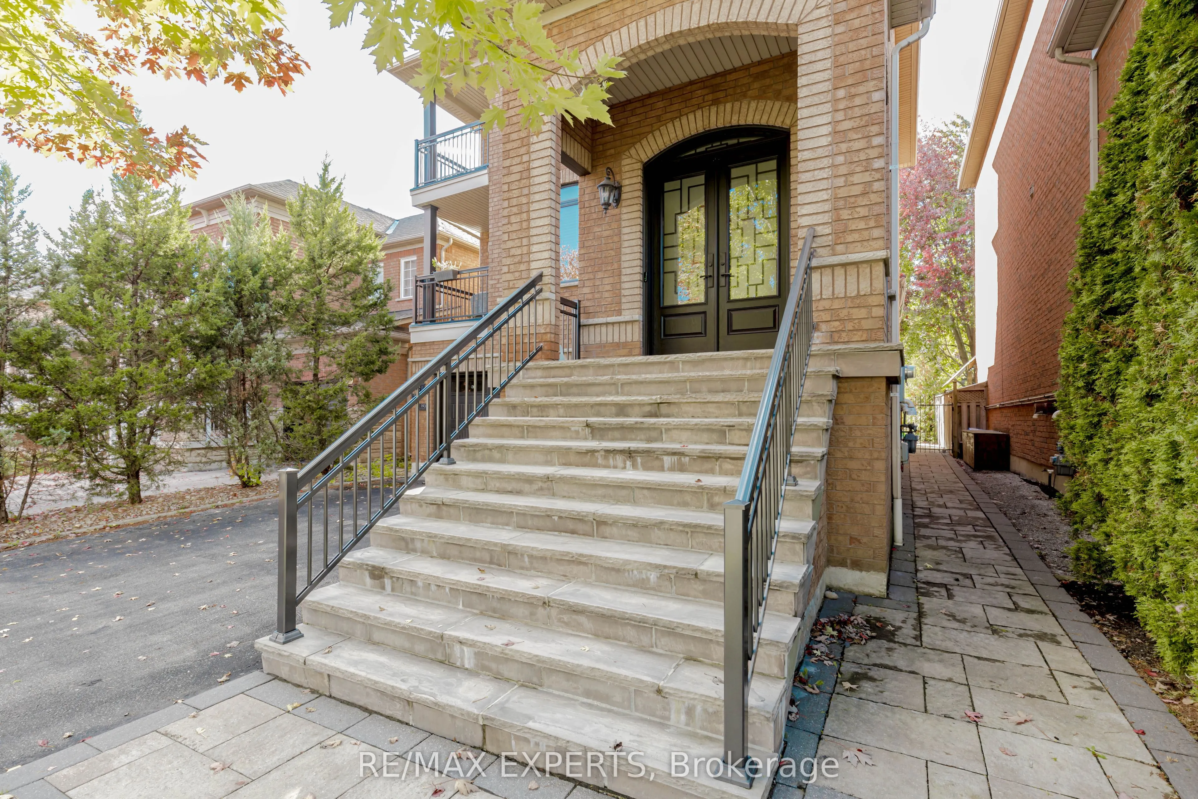 193 Fairlane Crescent