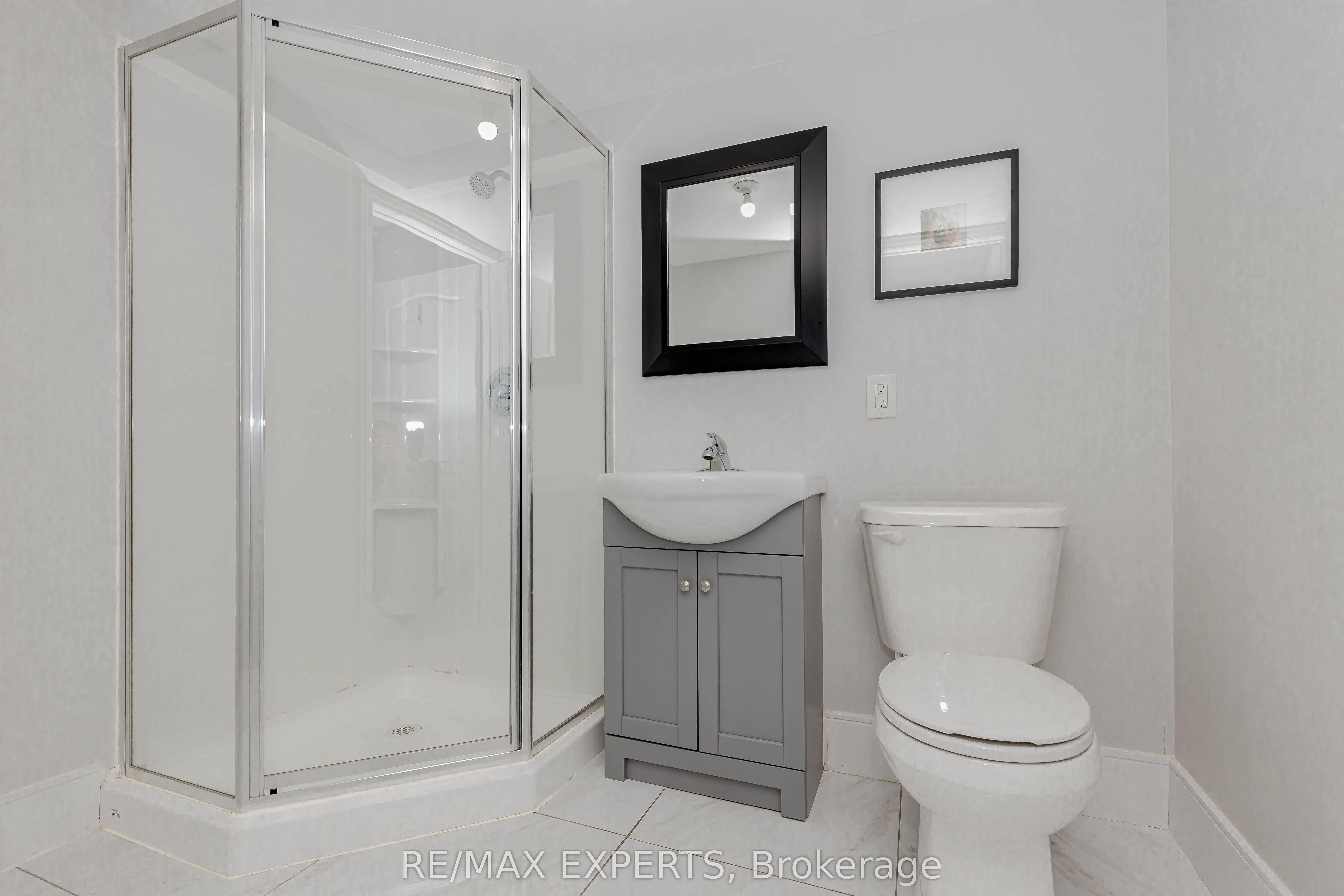 193 Fairlane Crescent