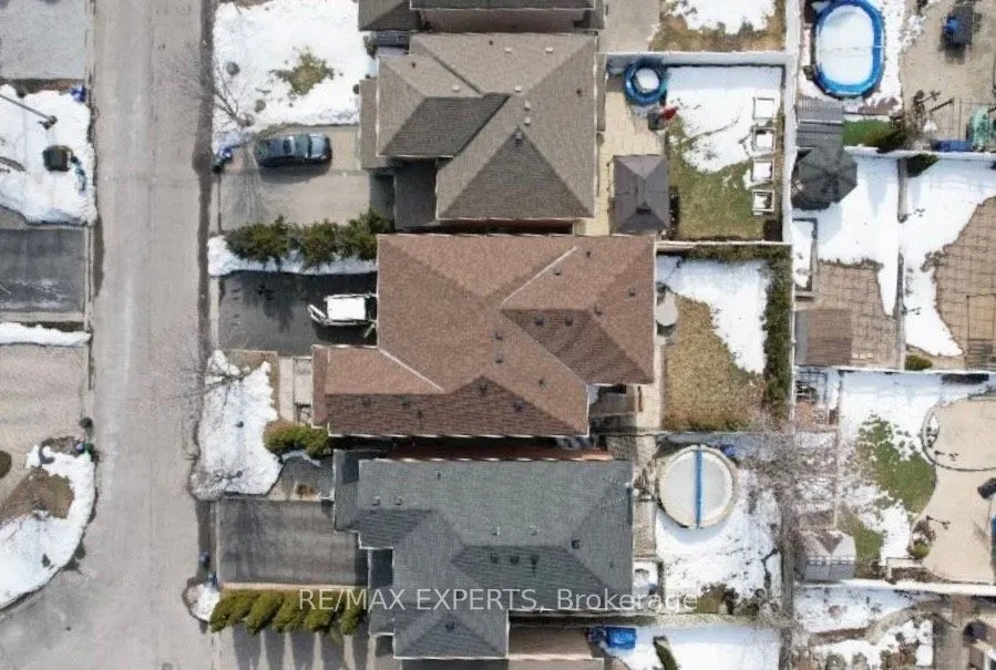 193 Fairlane Crescent