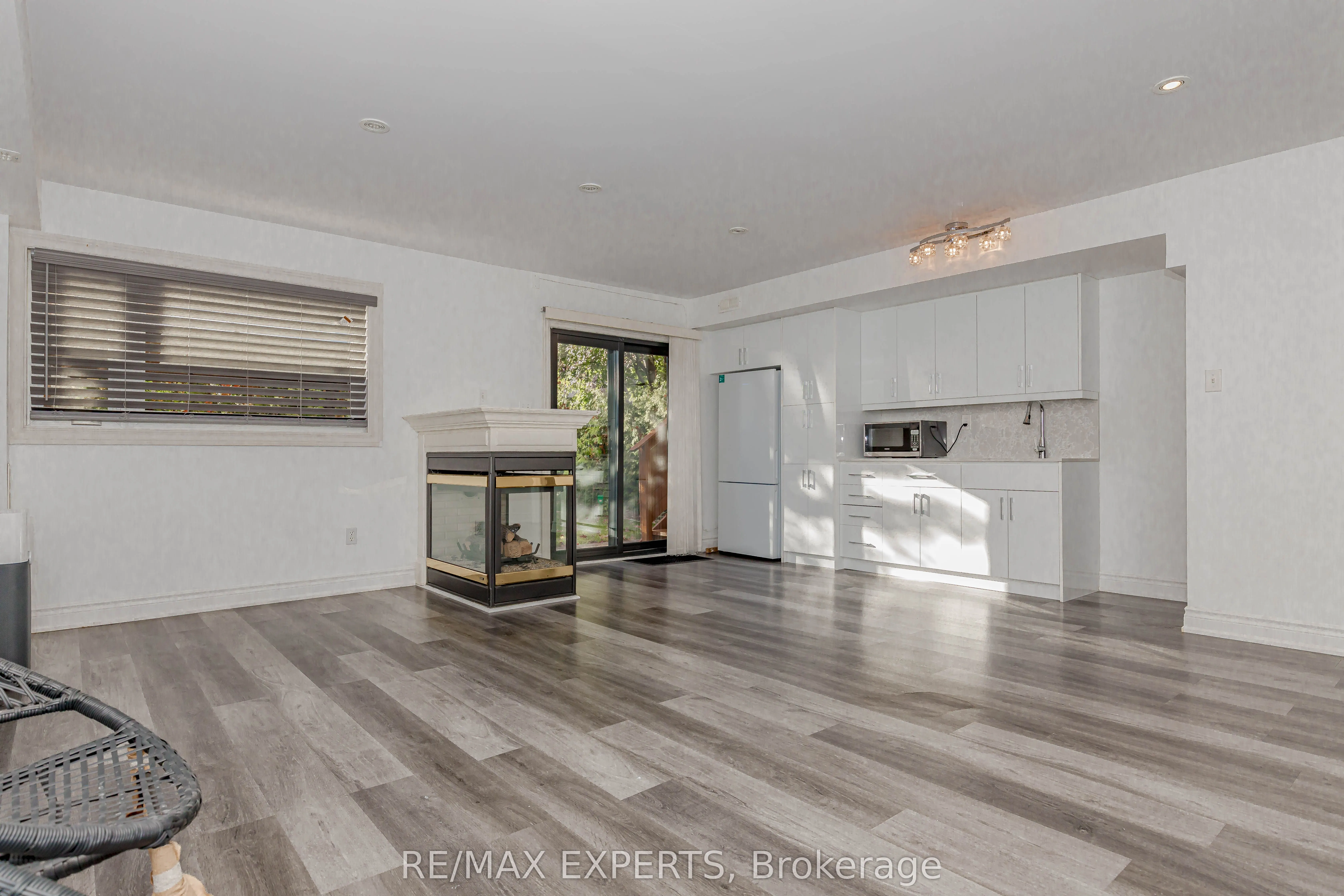 193 Fairlane Crescent