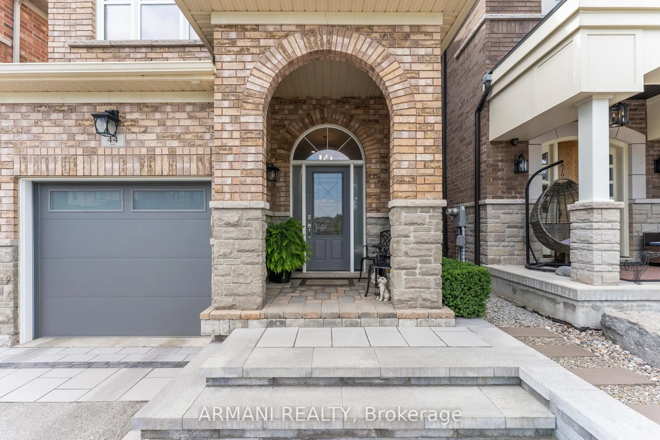 44 Alex Black Street