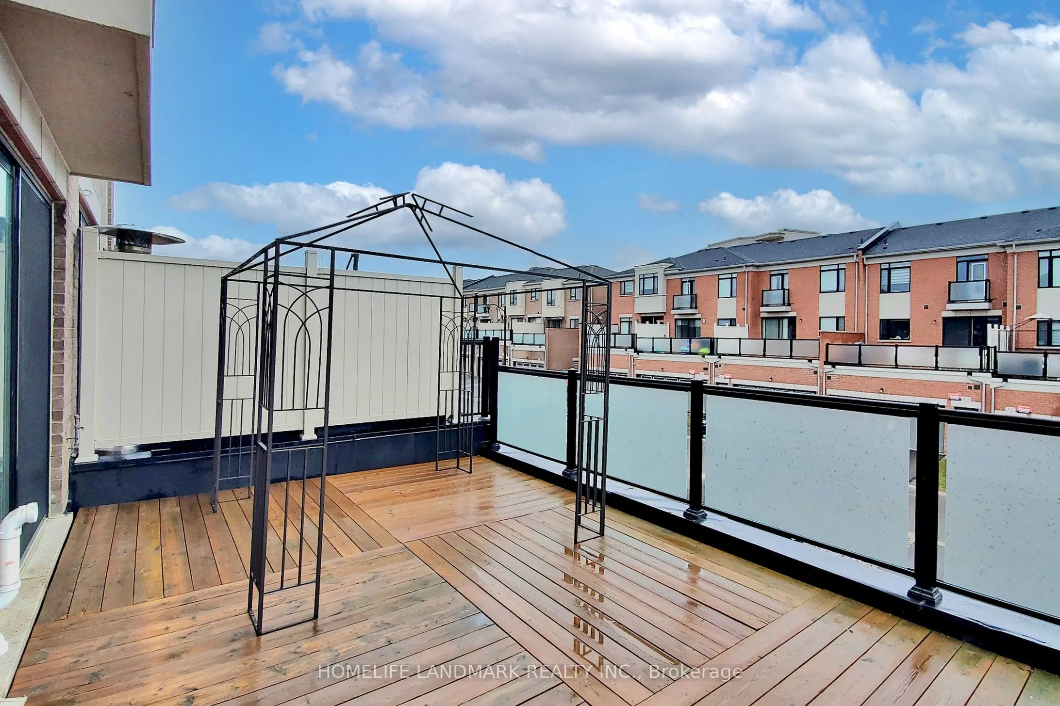 47 Sparks Street