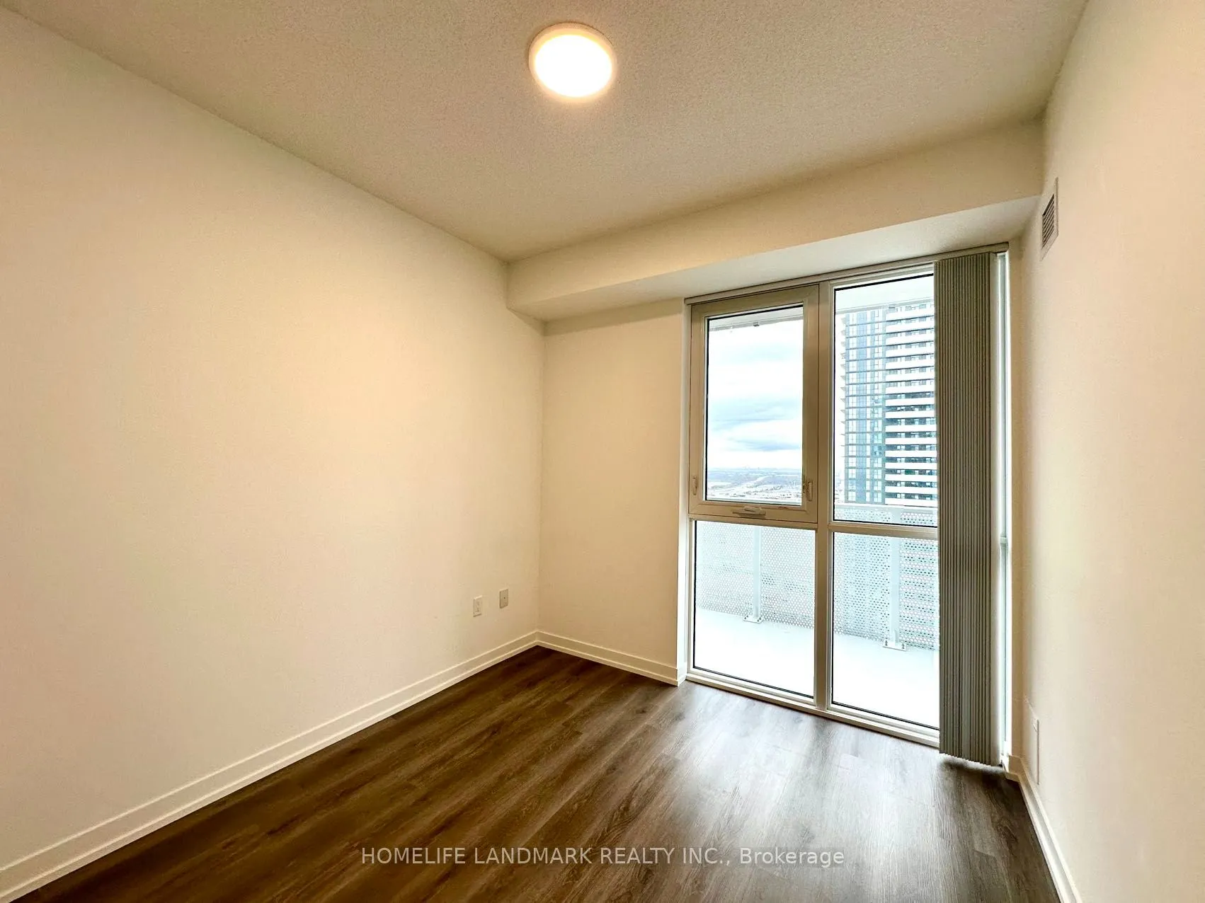 28 Interchange Way, #3815