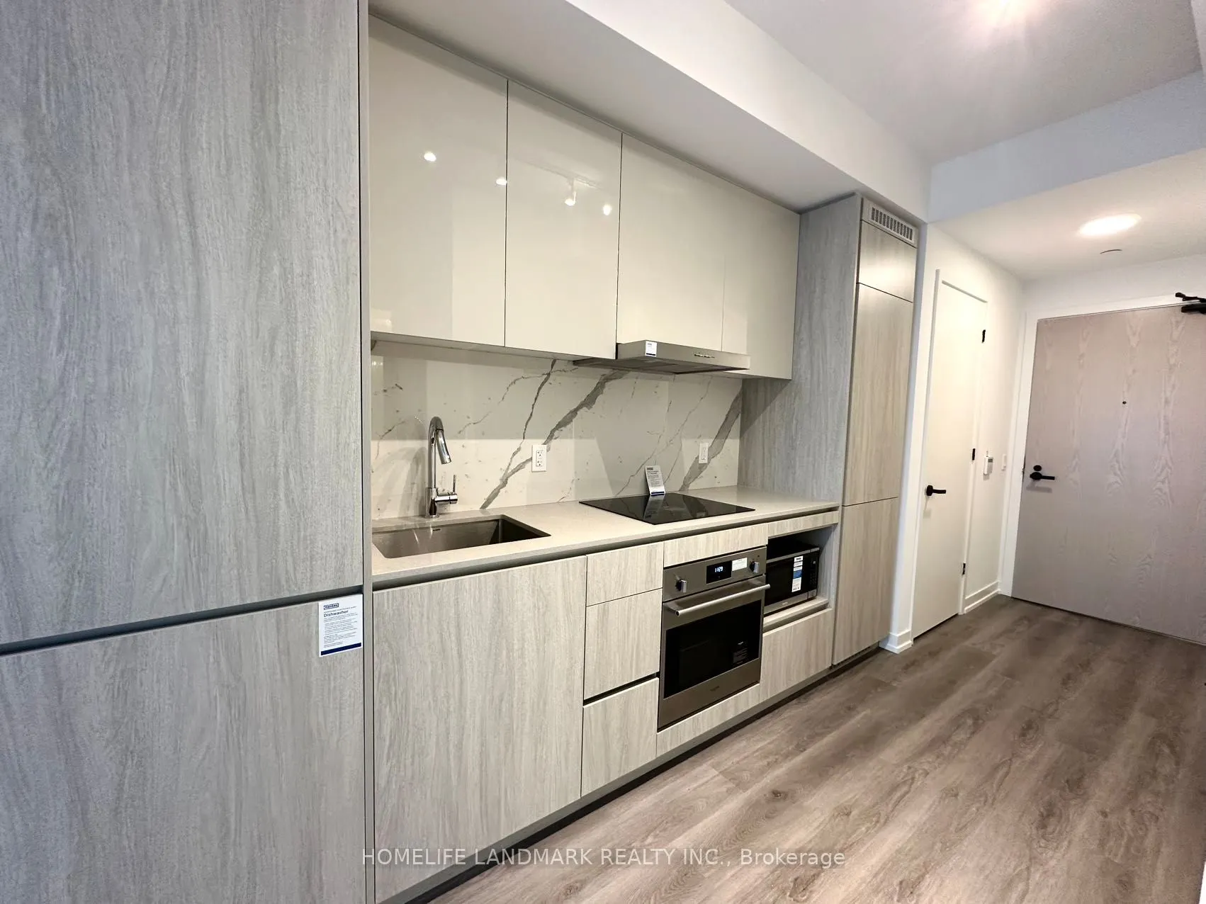 28 Interchange Way, #3815