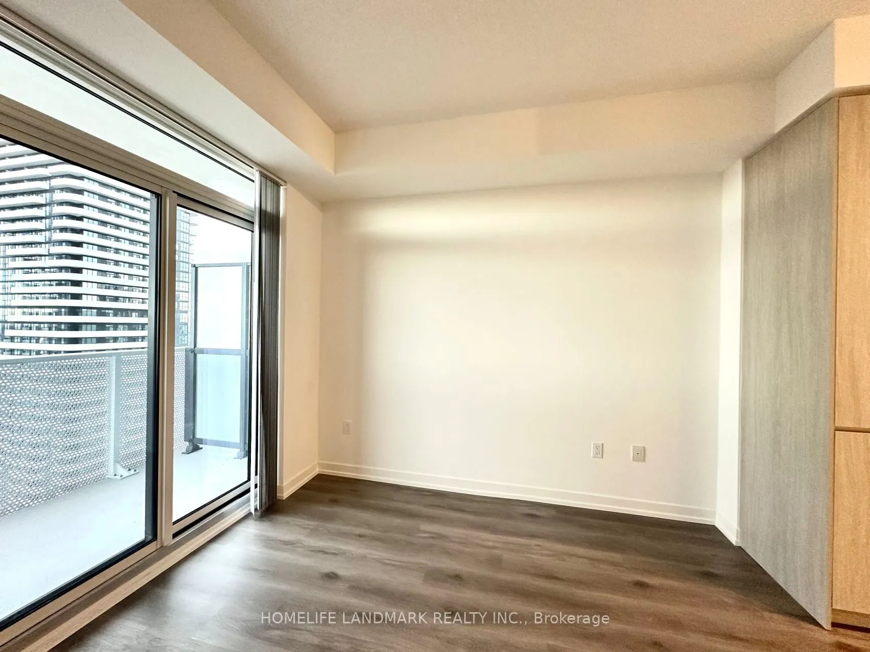 28 Interchange Way, #3815