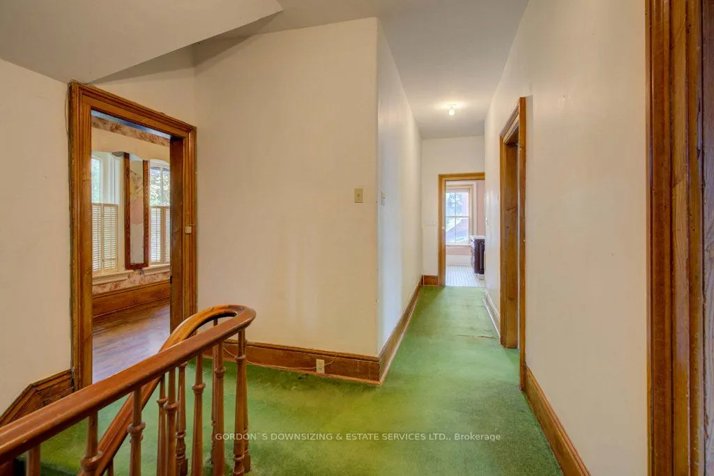 48 Ann Street N