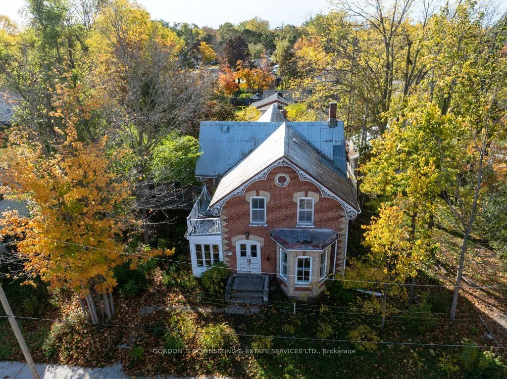 48 Ann Street N