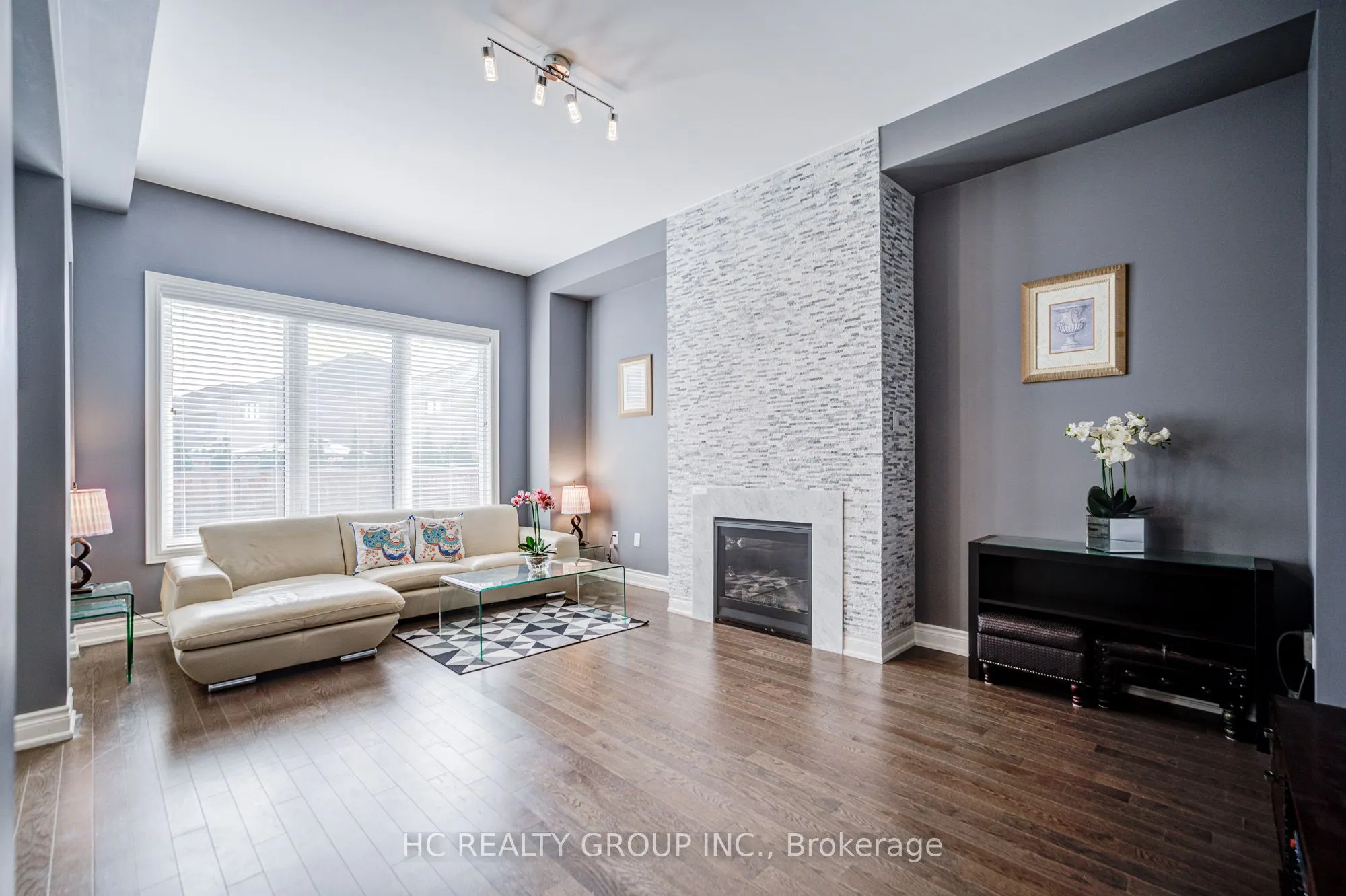 25 Deer Pass Road