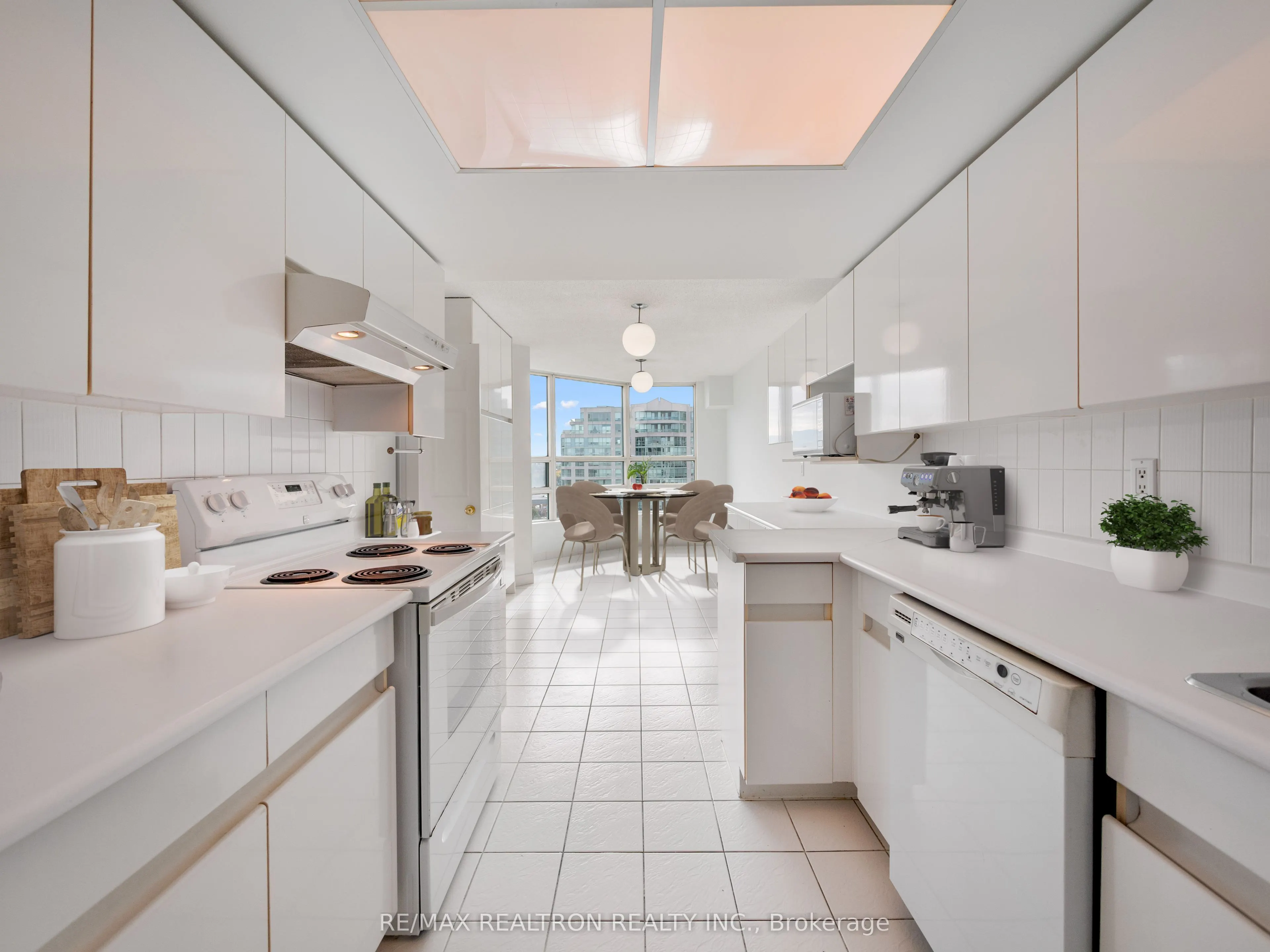 7905 BAYVIEW Avenue, #1005