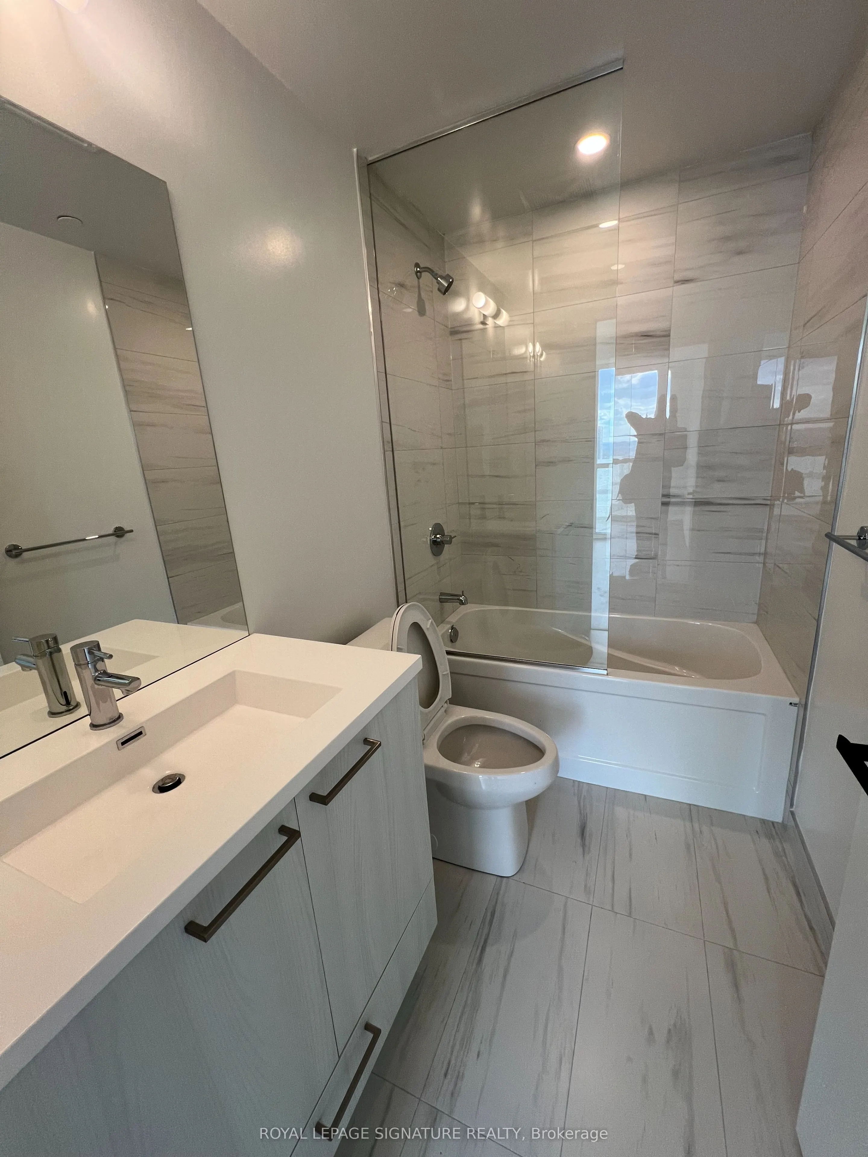 225 Commerce Street, #2508
