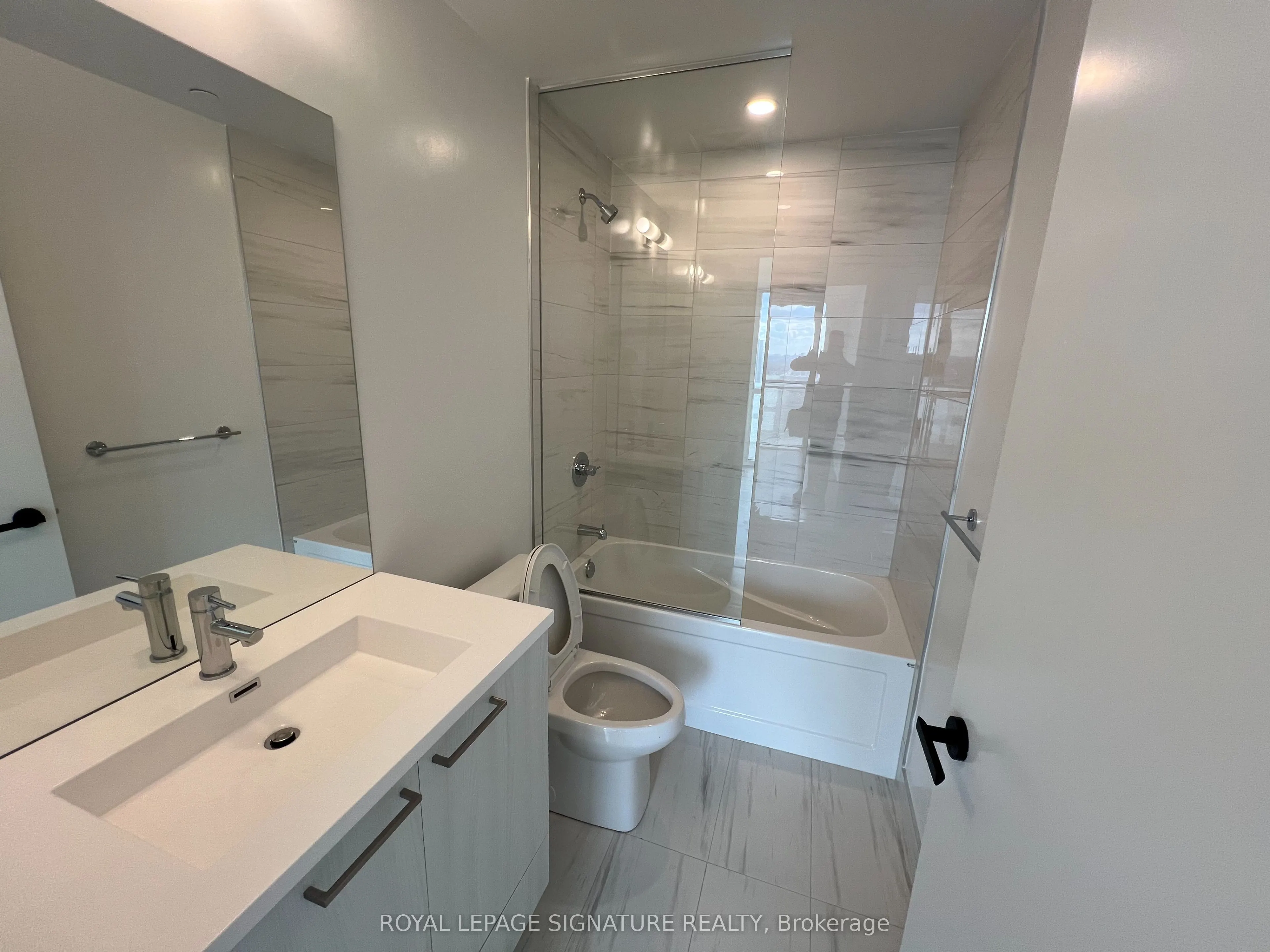 225 Commerce Street, #2508