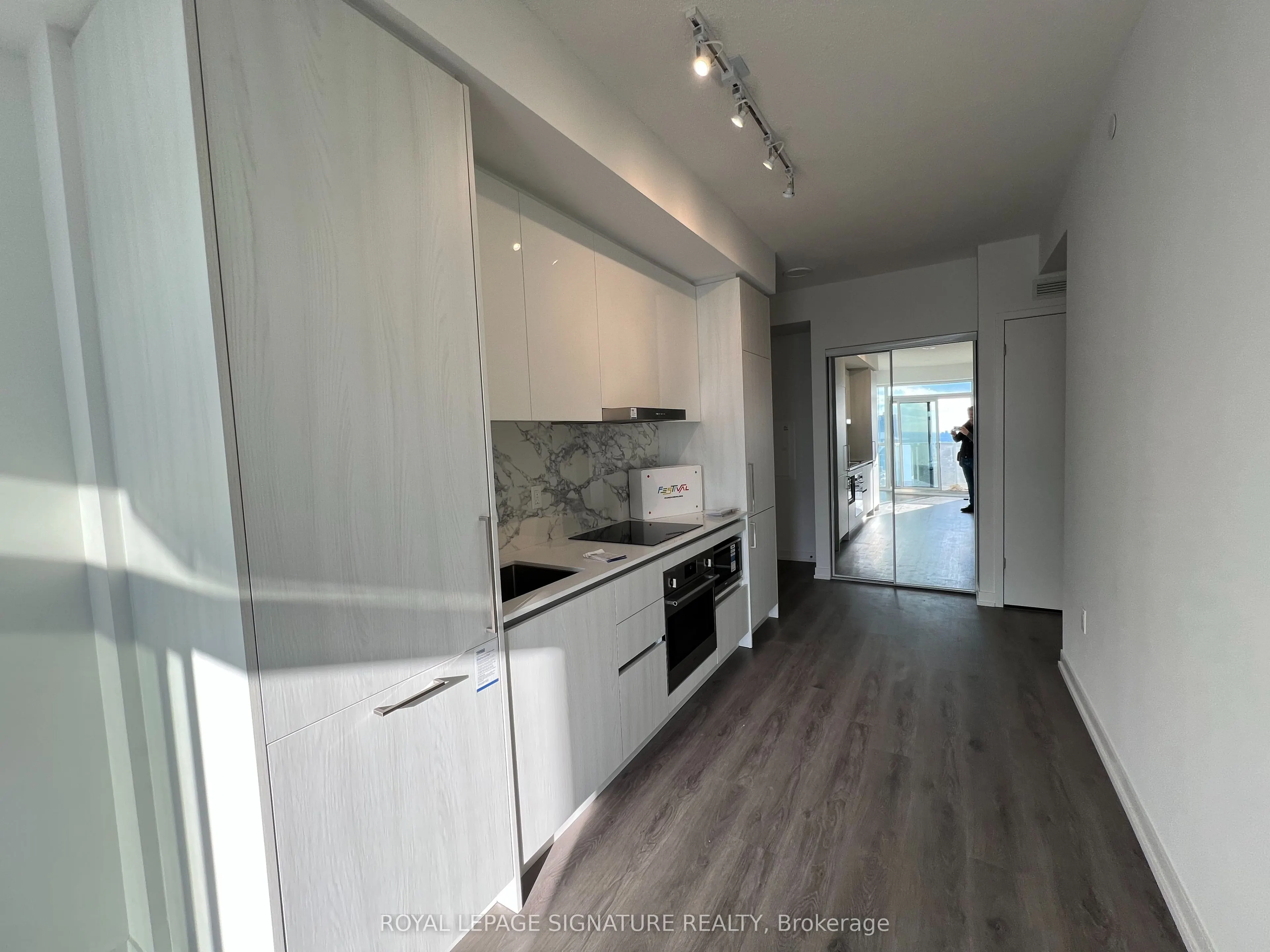 225 Commerce Street, #2508