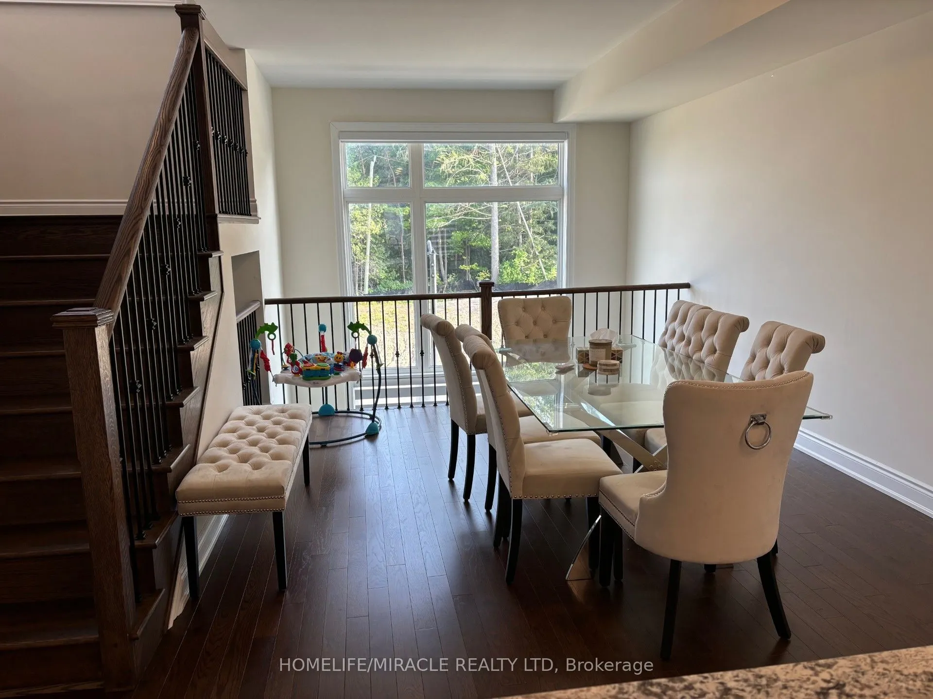 8 Bennington Road