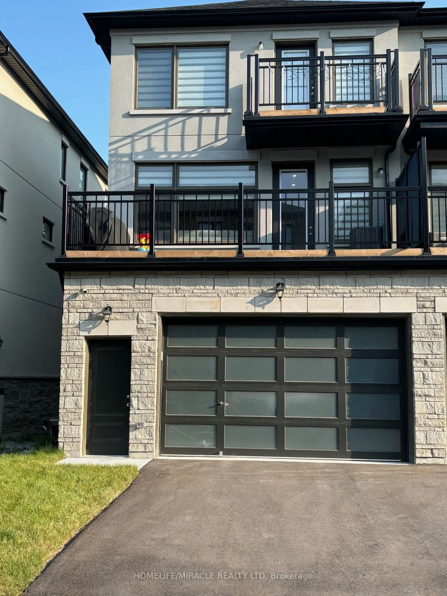 8 Bennington Road