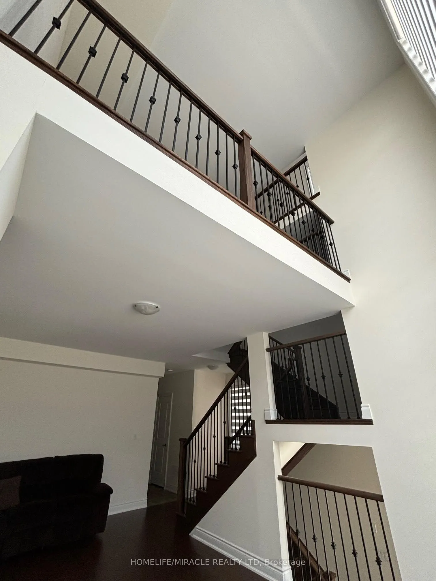 8 Bennington Road