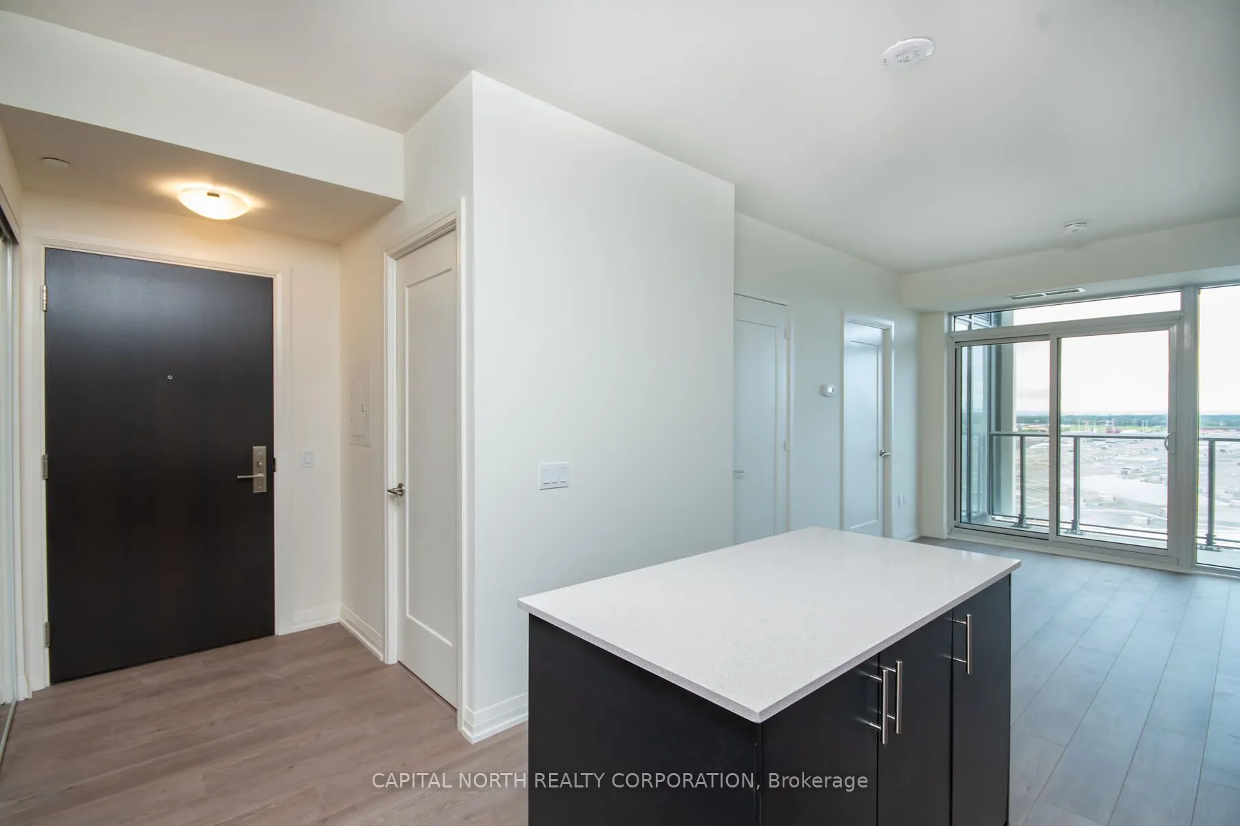 9000 Jane Street, #919