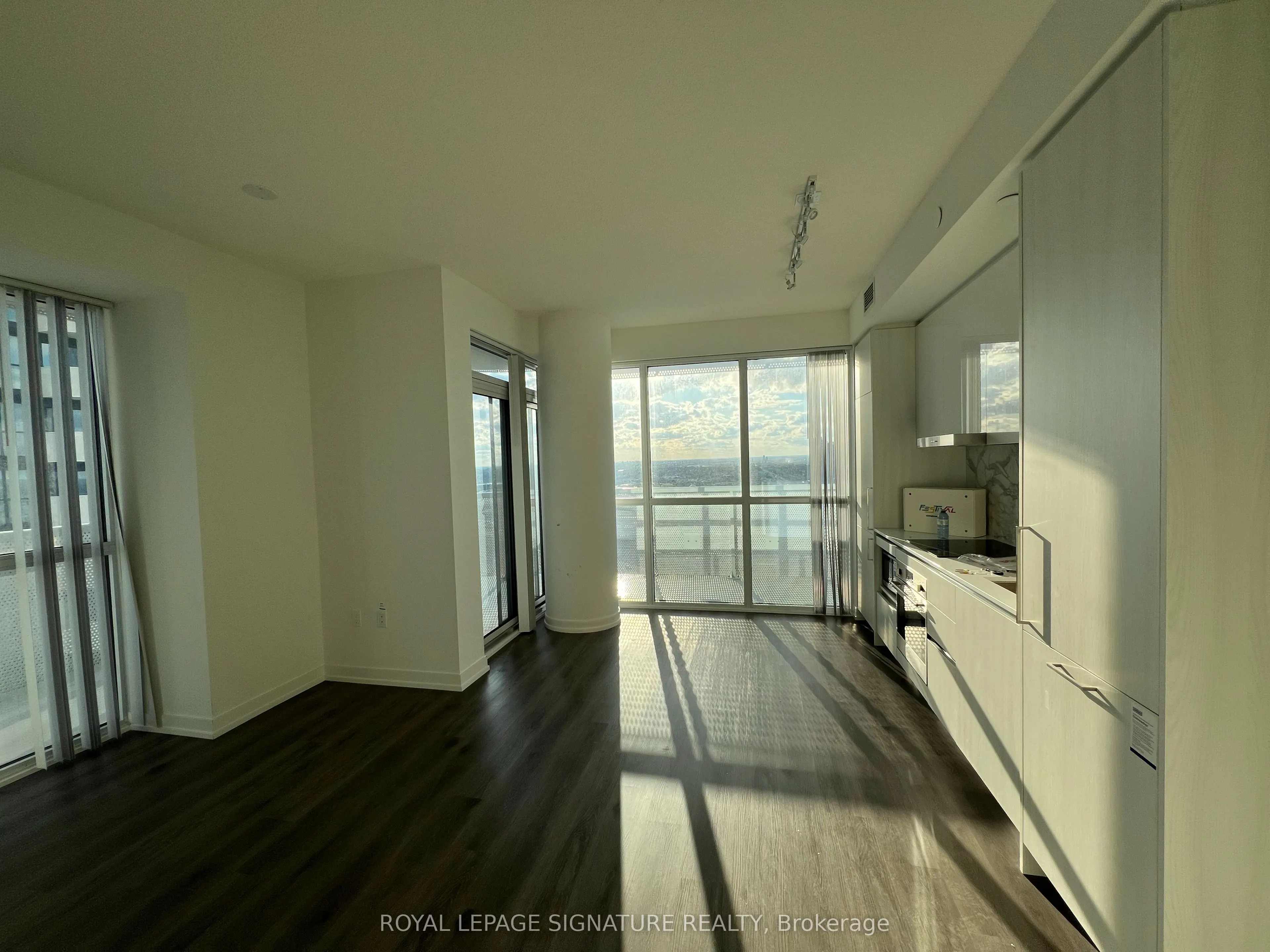 225 Commerce Street, #2506