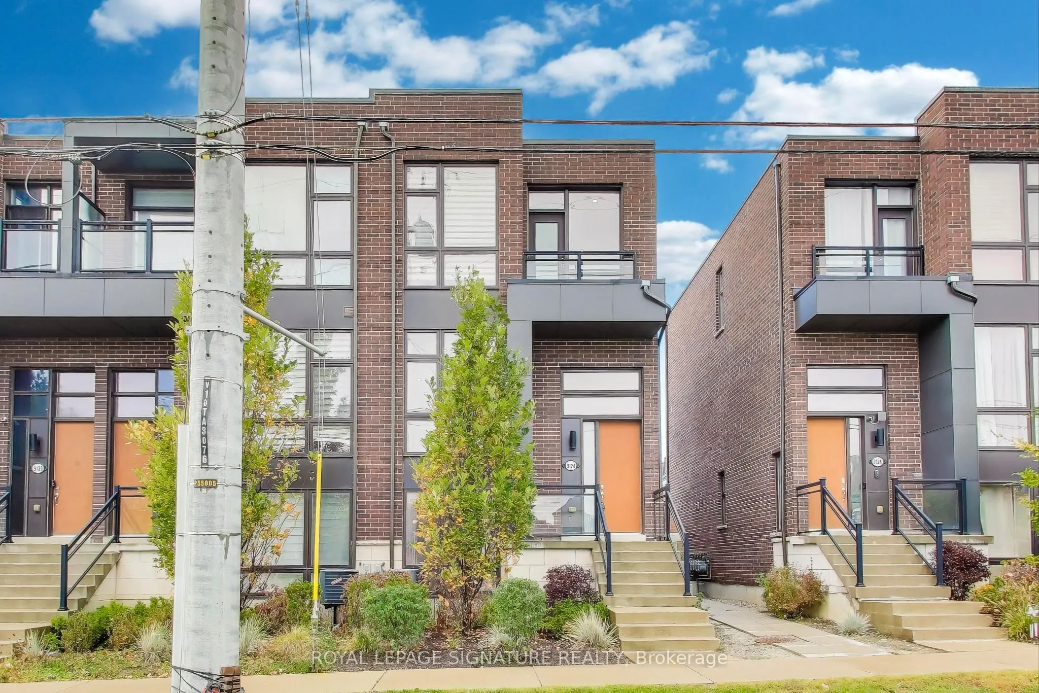 9124 Bathurst Street