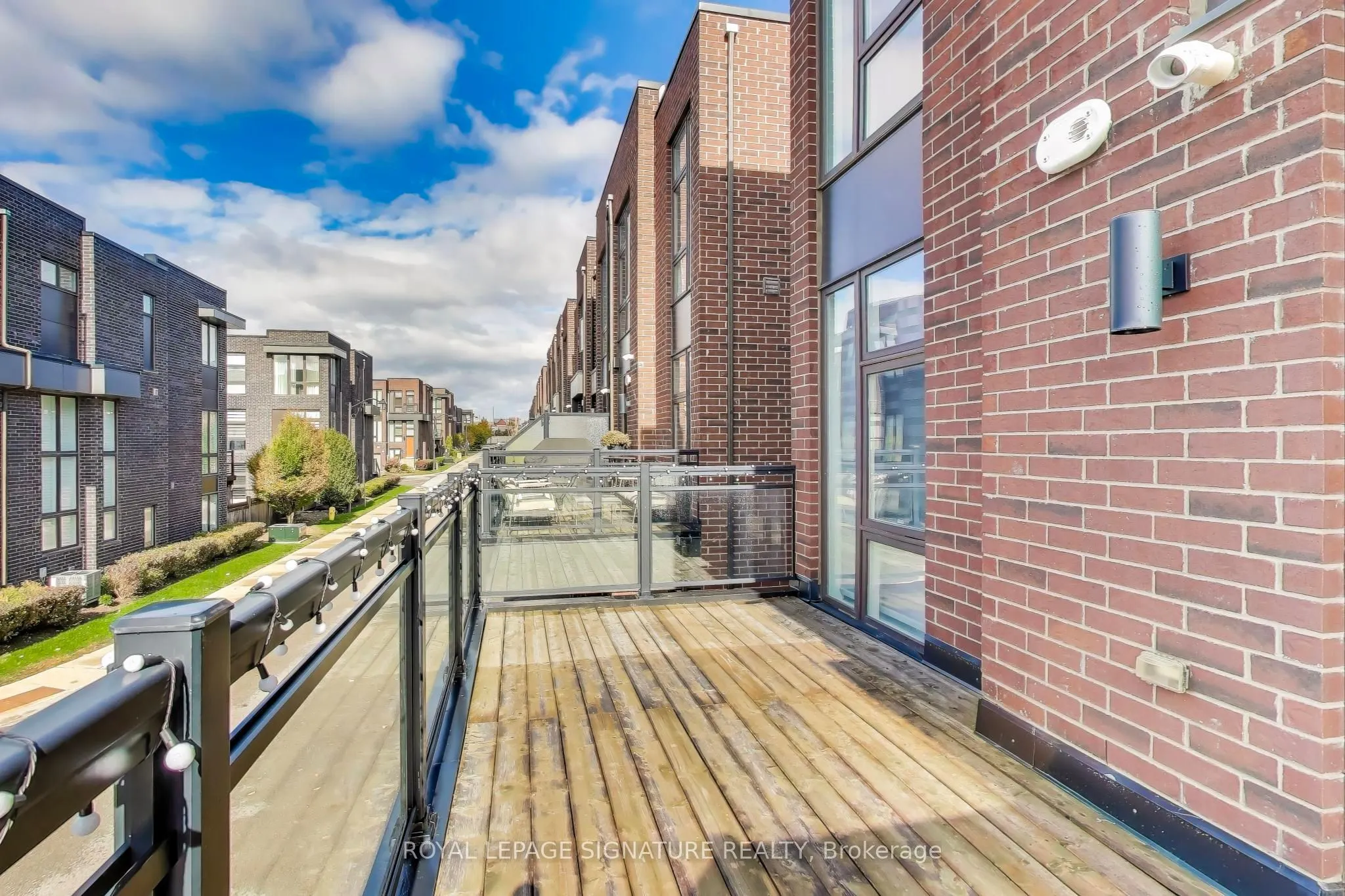 9124 Bathurst Street