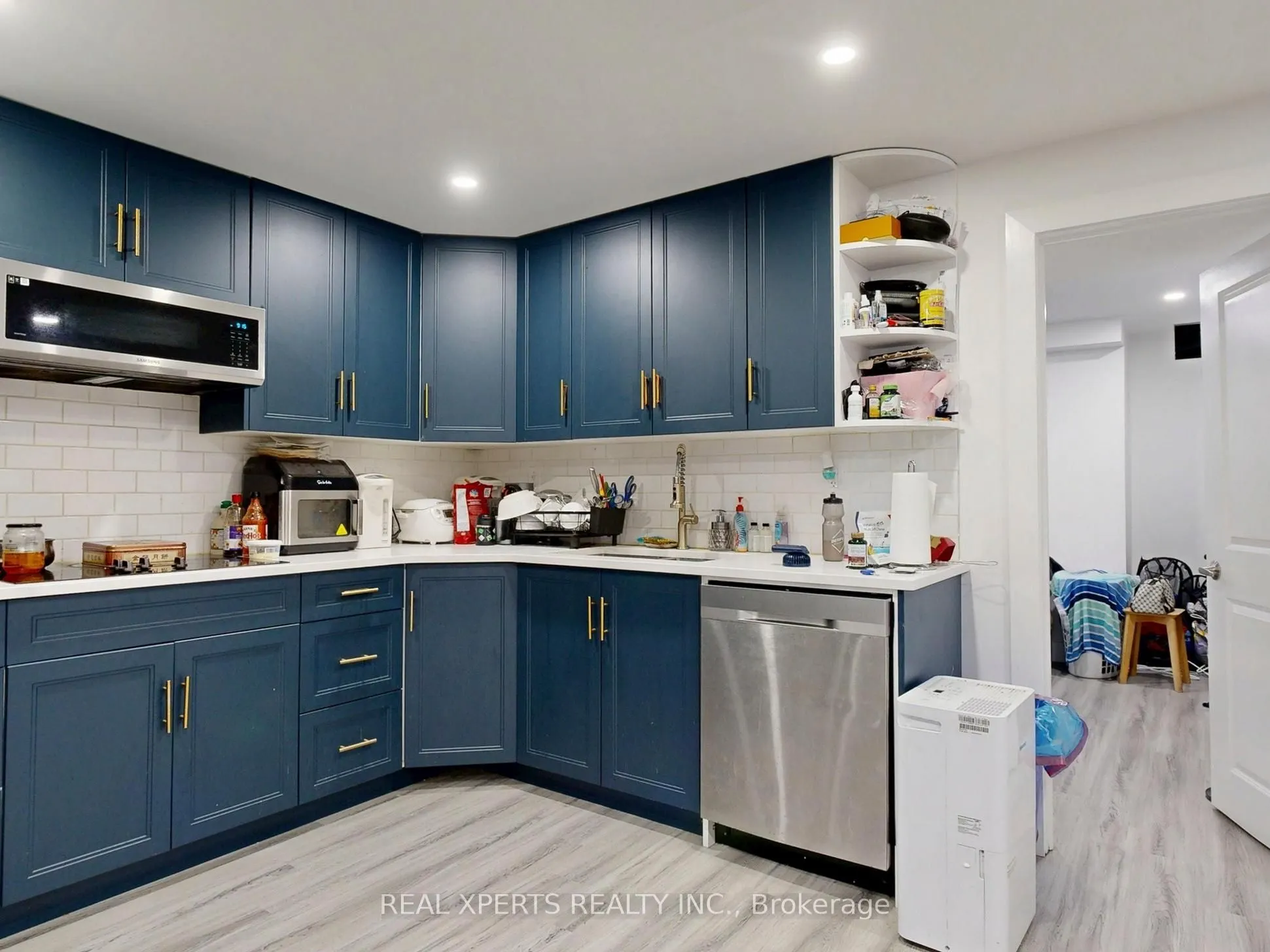221 The Meadows Avenue