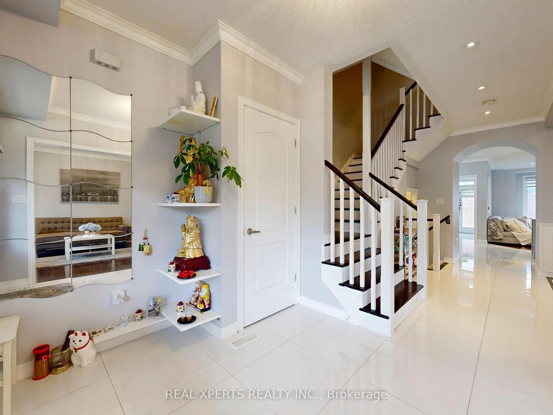 221 The Meadows Avenue