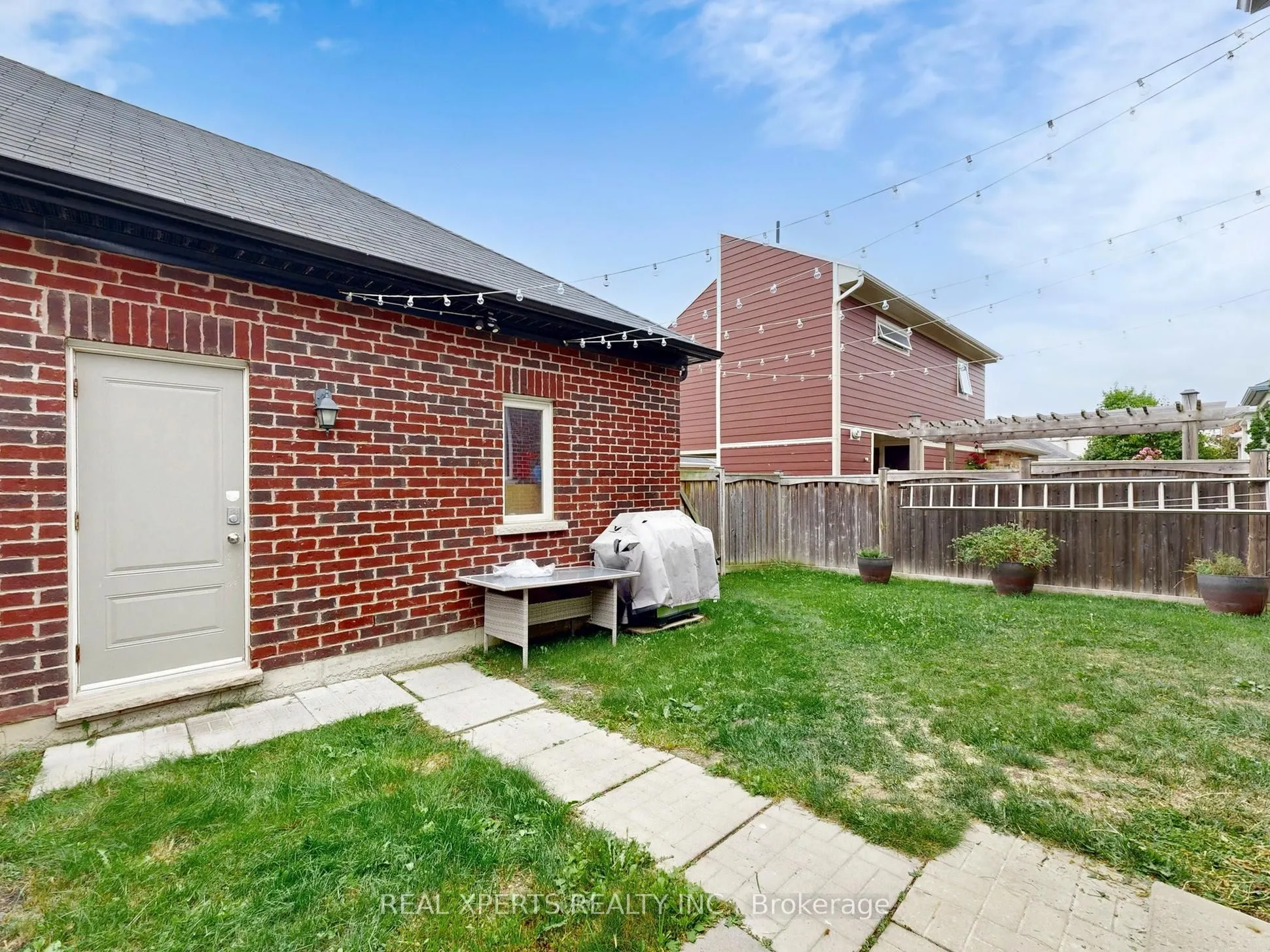 221 The Meadows Avenue