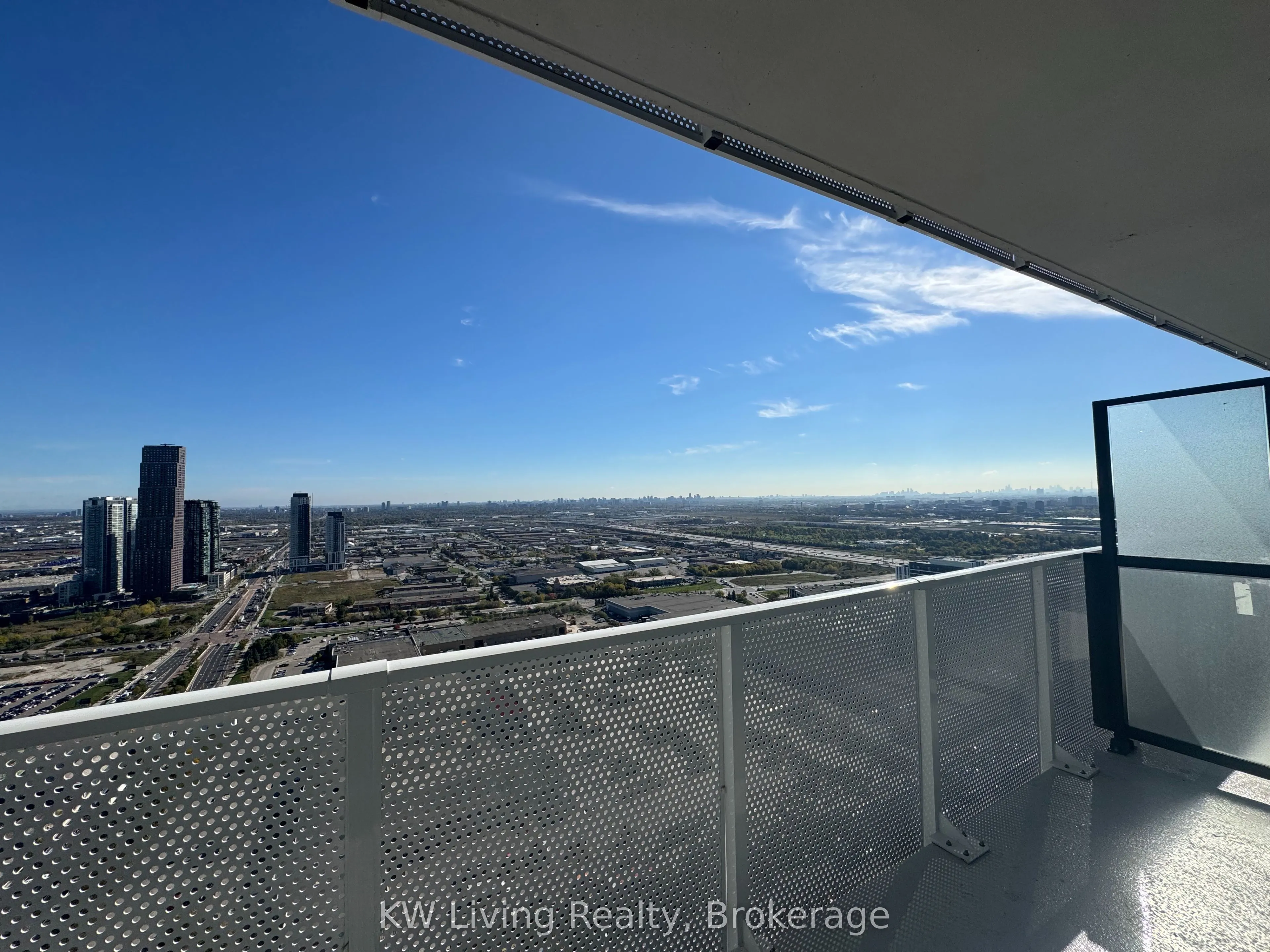 28 Interchange Way, #4506