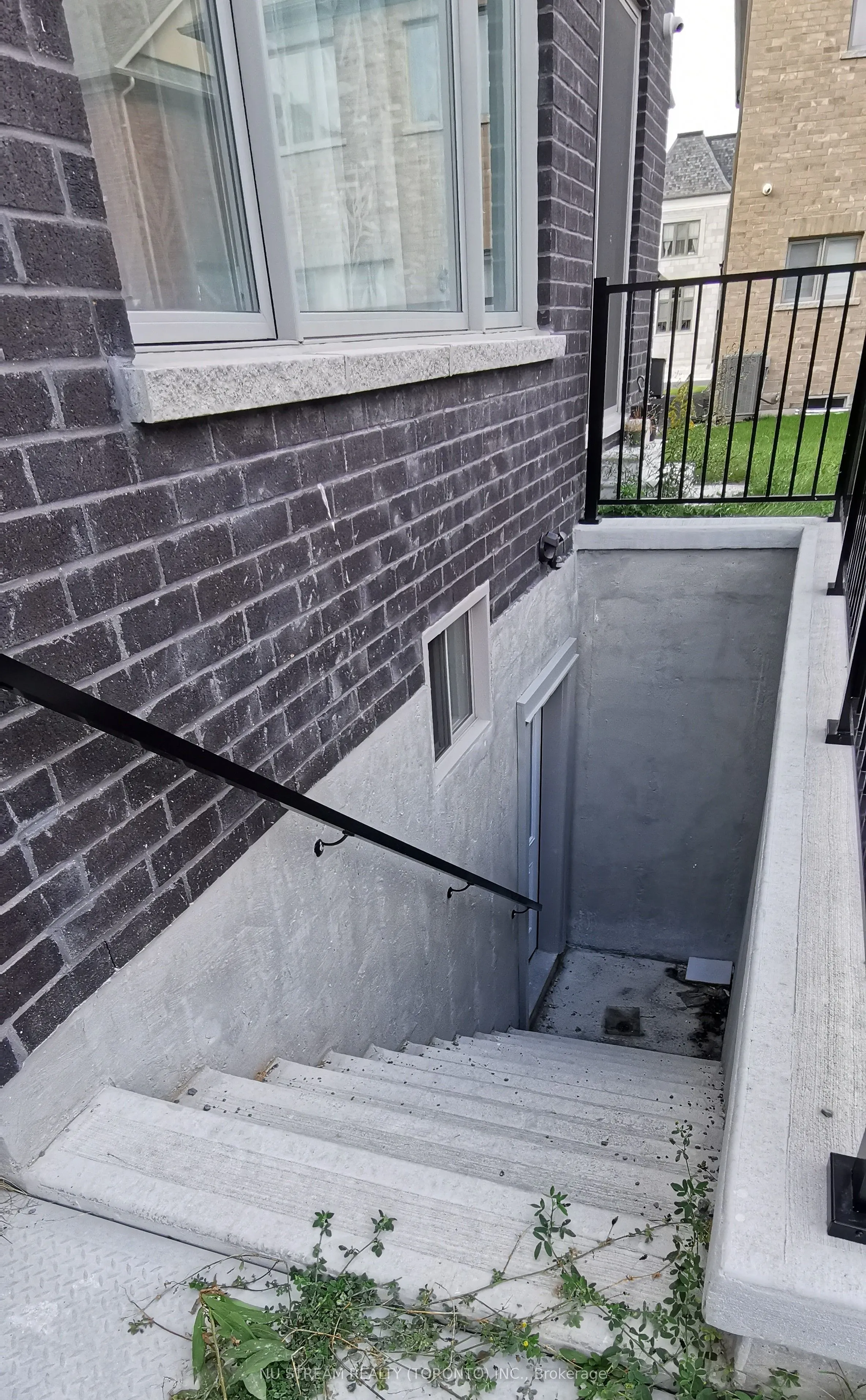 15 Comet Street, #BSMT
