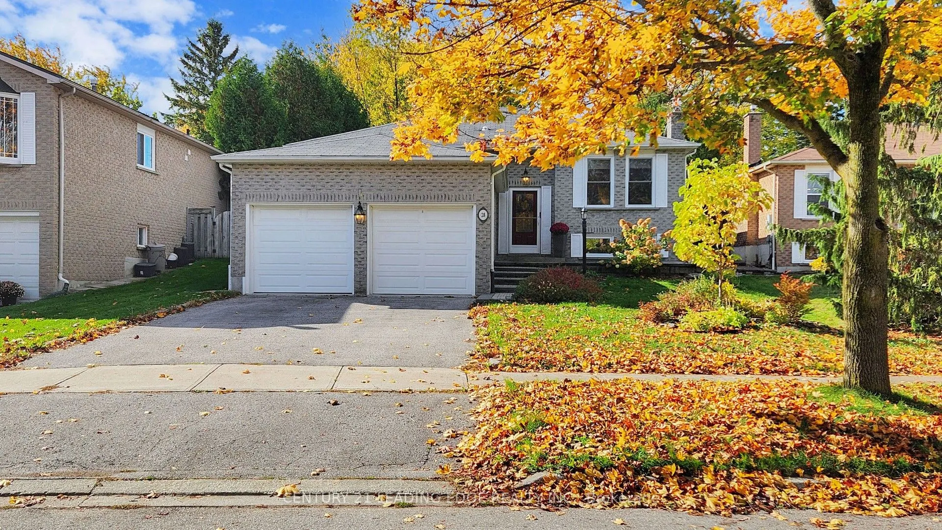 28 Stonehill Boulevard