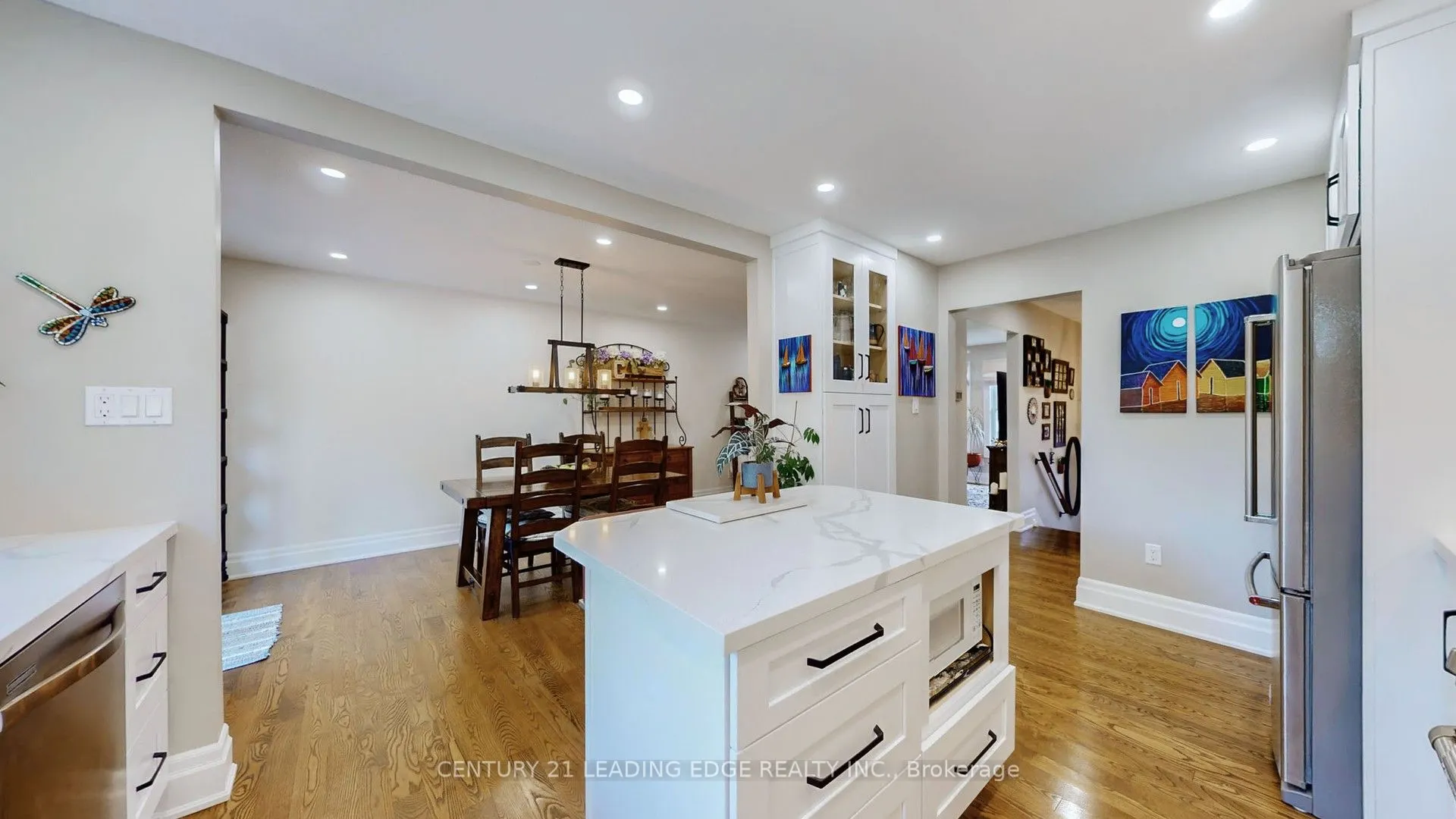 28 Stonehill Boulevard