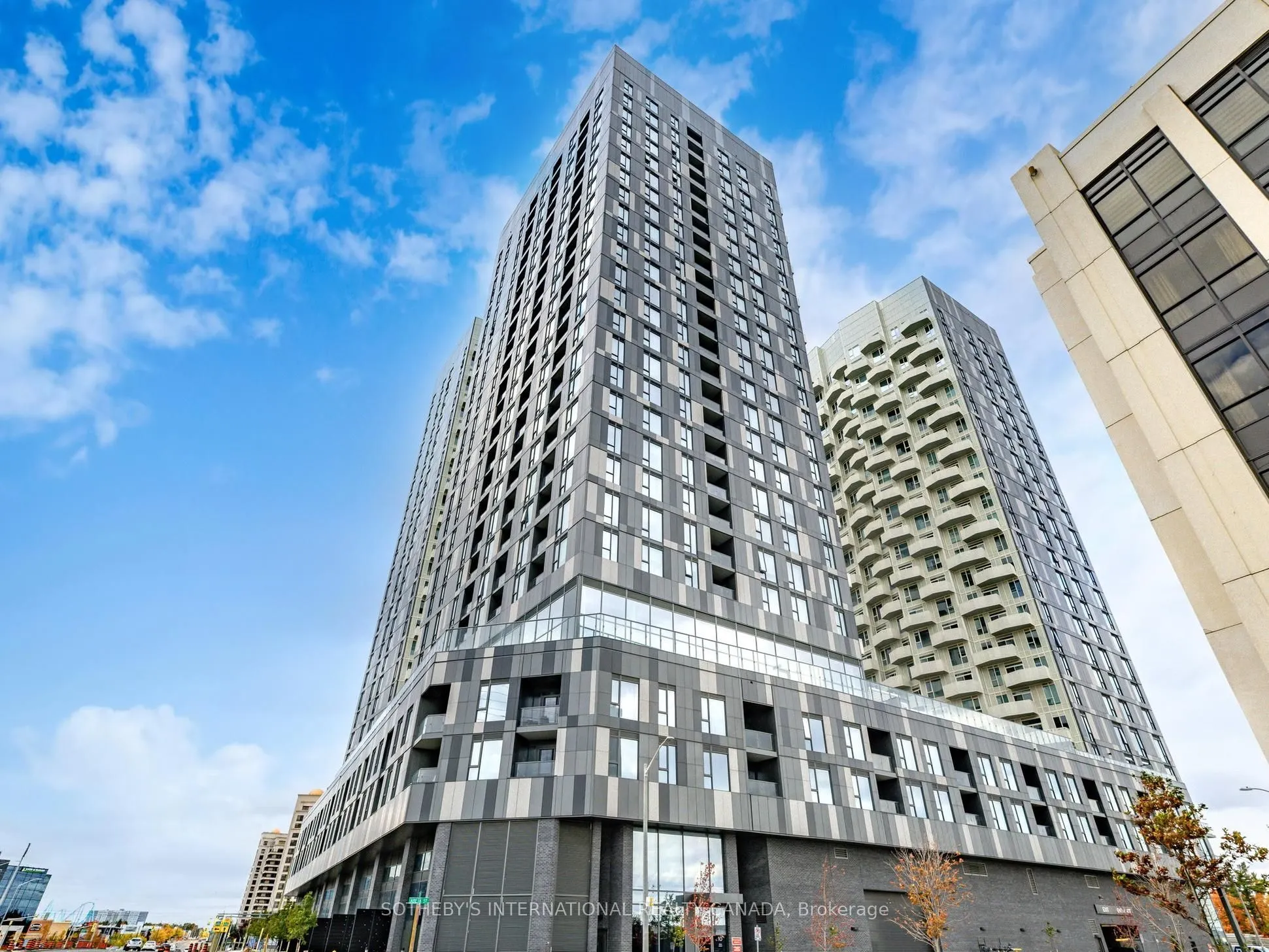 10 Abeja Street, #1313