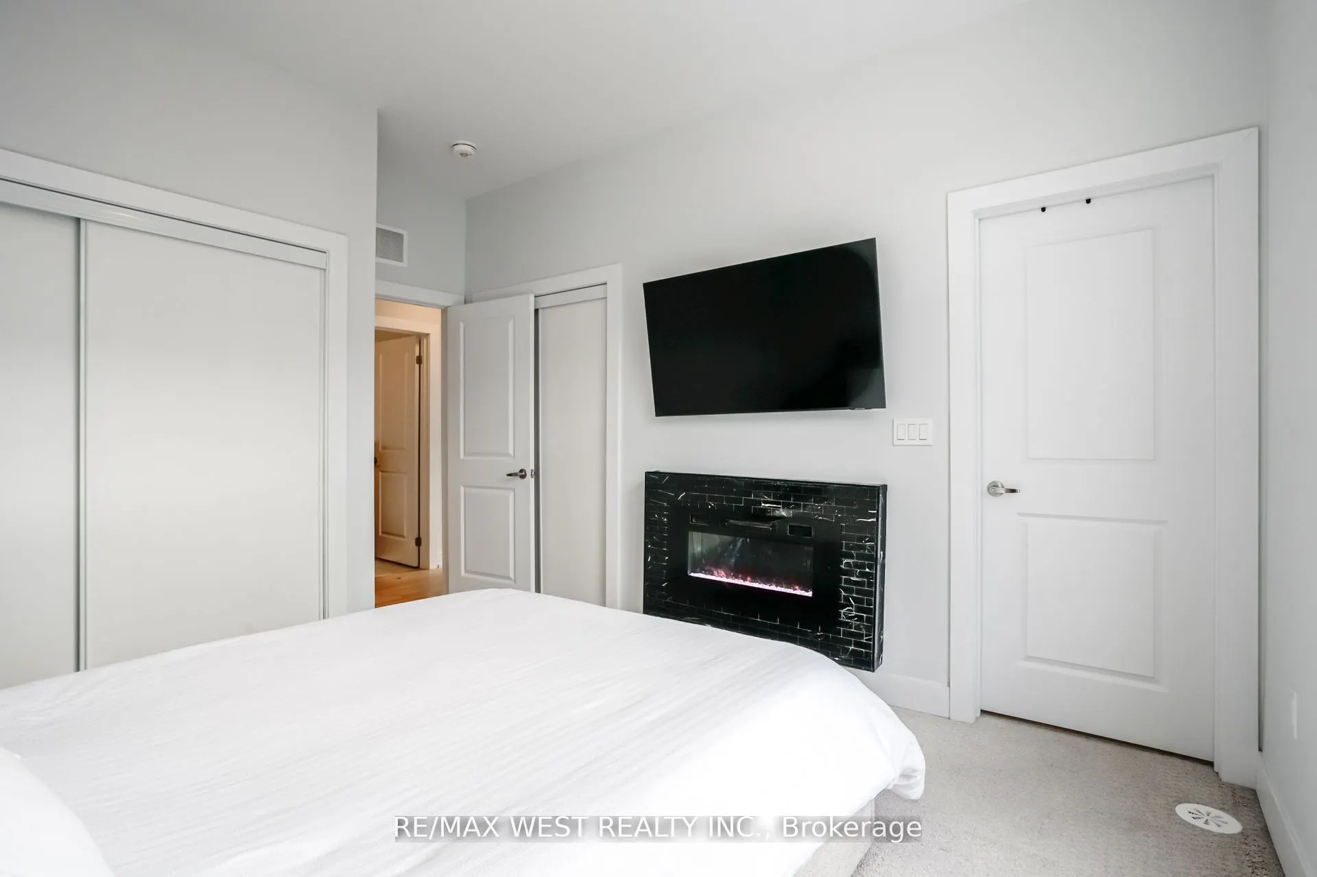 9570 Islington Avenue, #223