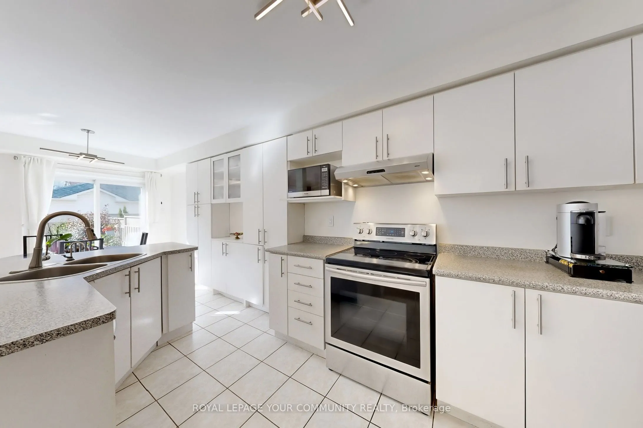 29 Peninsula Crescent