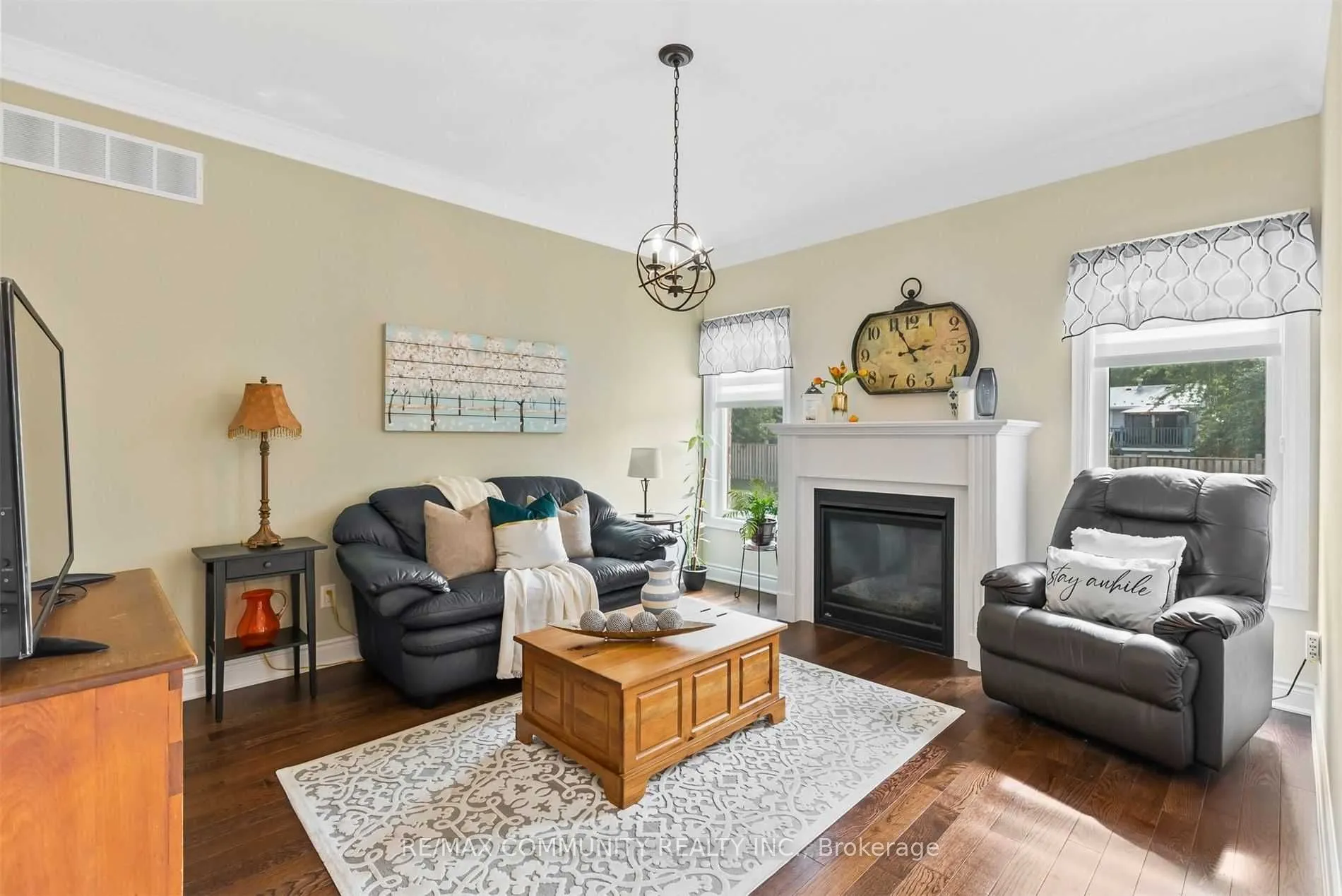 5 Pollock Avenue